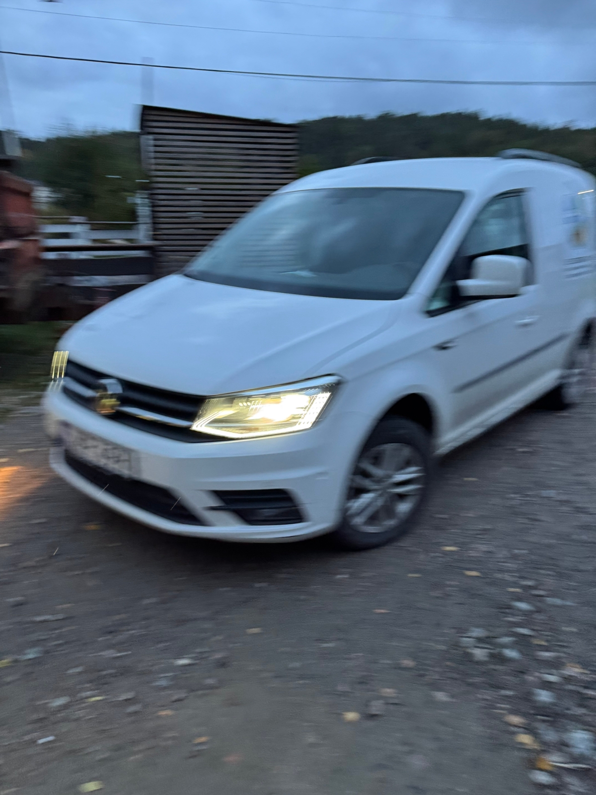 Volkswagen Caddy 2020, bild 2/6