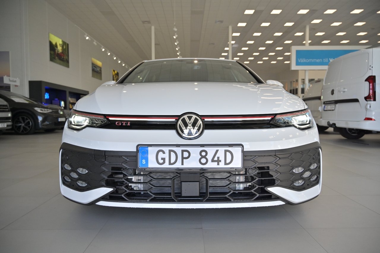 Volkswagen Golf GTI 265 hk 2027, photo 3/10