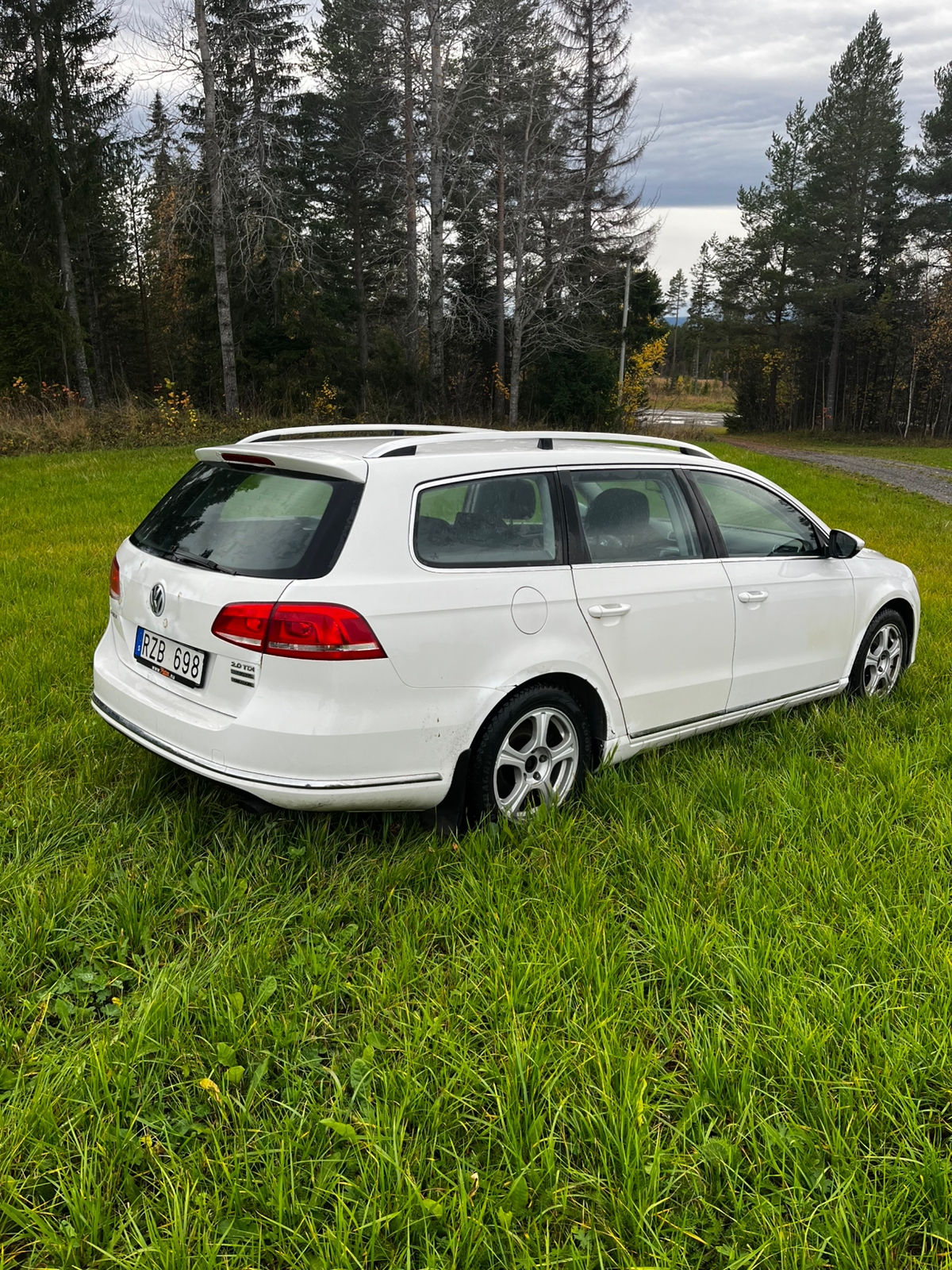 Volkswagen Passat 2.0 TDI 2012, photo 2/7