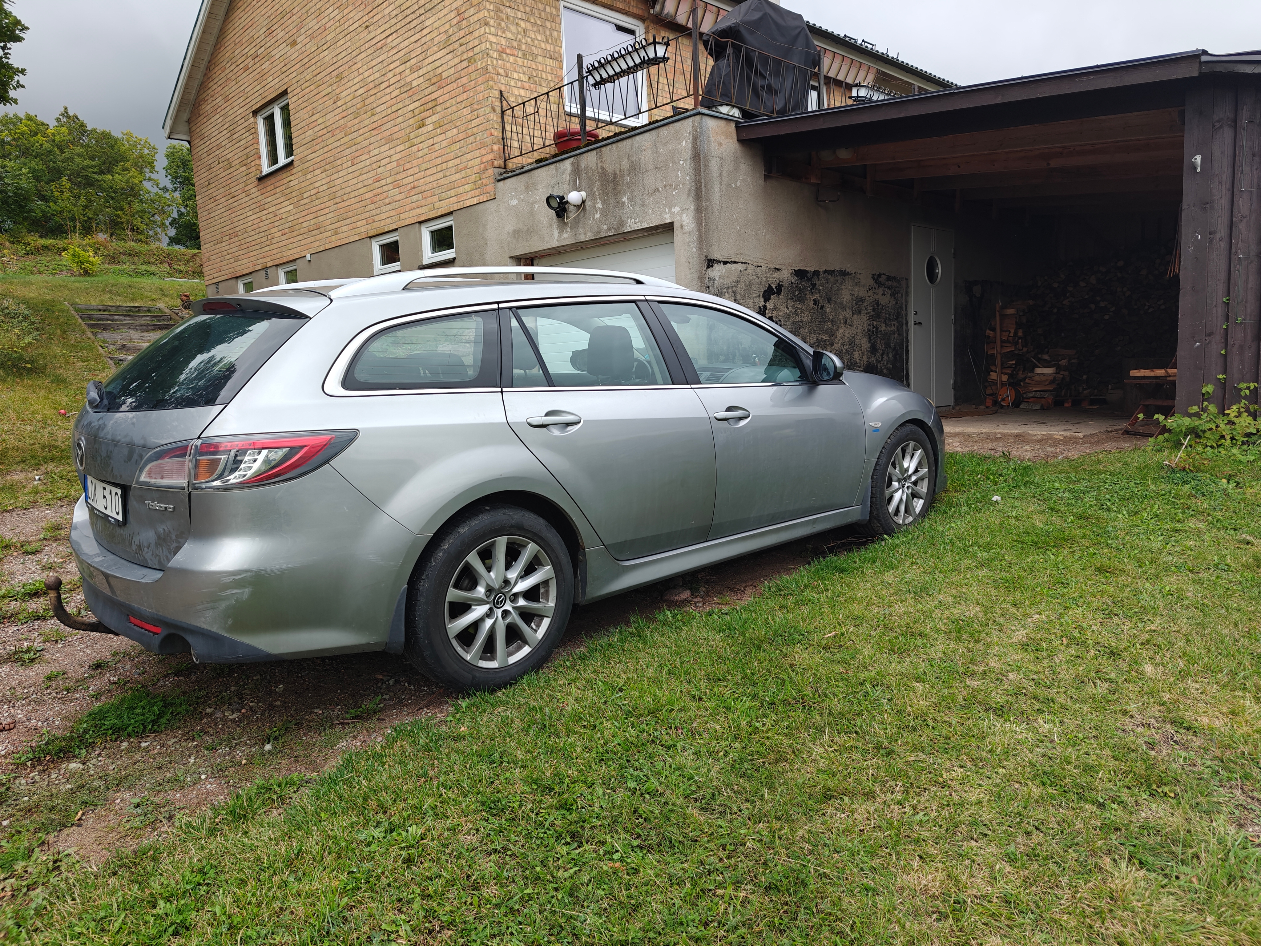 Mazda 6 Wagon 2.2 MZR-CD Manuell 2011, kuva 2/3