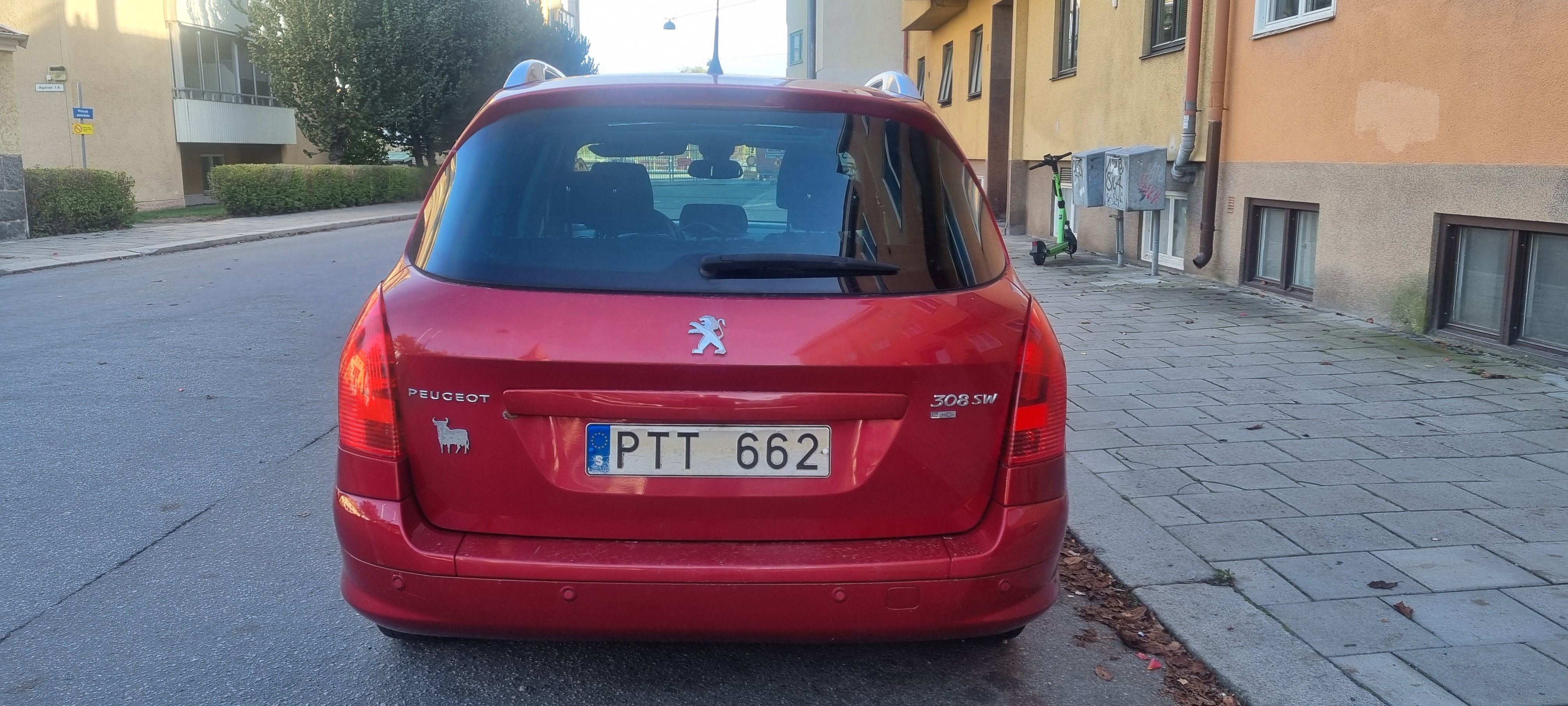 Peugeot 308 SW 1.6 e-HDi FAP Manuell 2012, photo 4/10