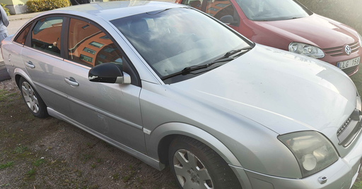 Opel Vectra GTS 2.2 Manuell 2003, bild 2/6