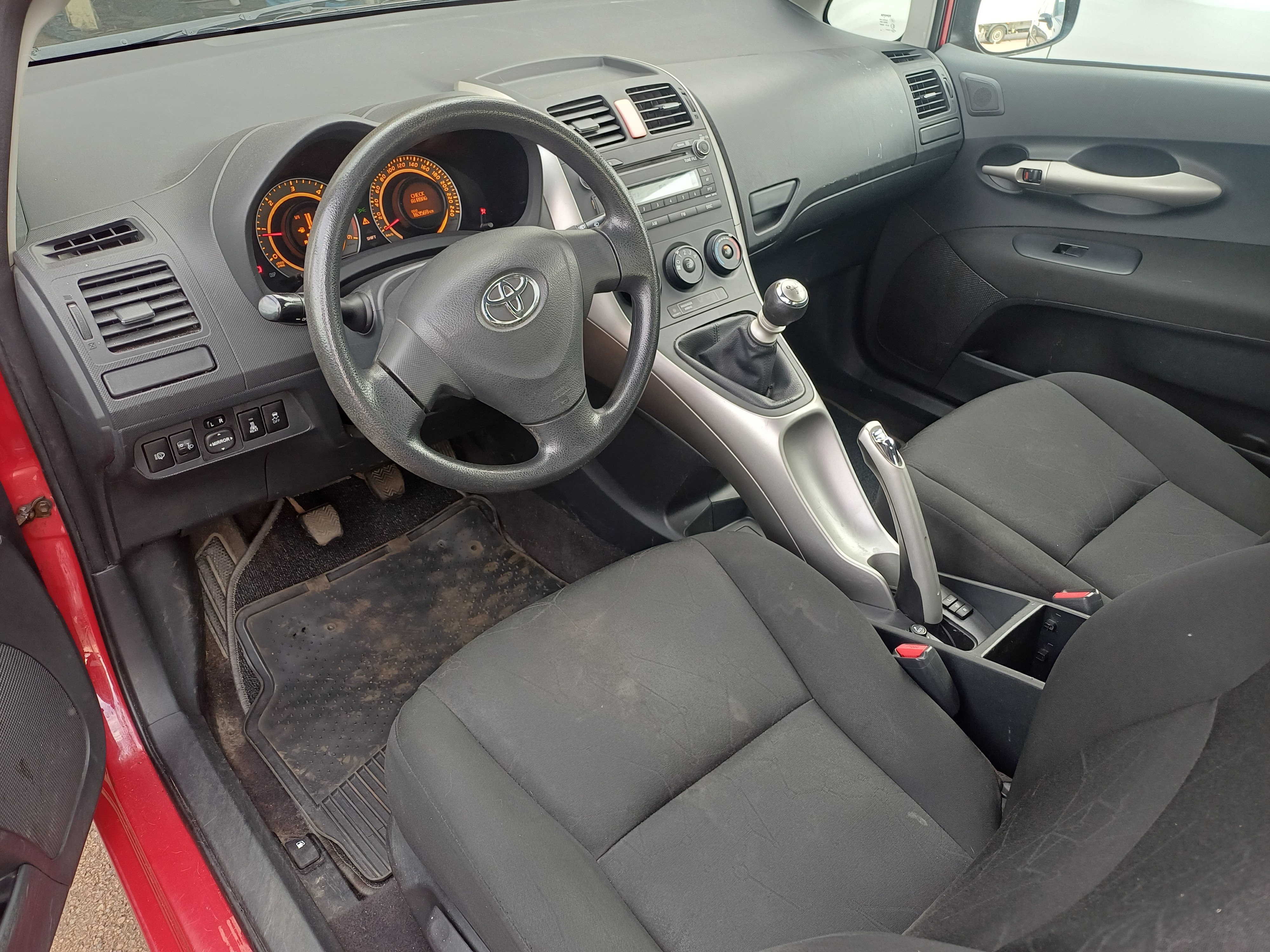 Toyota Auris 3-dörrar 2.0 D-4D Manuell 2007, photo 7/8