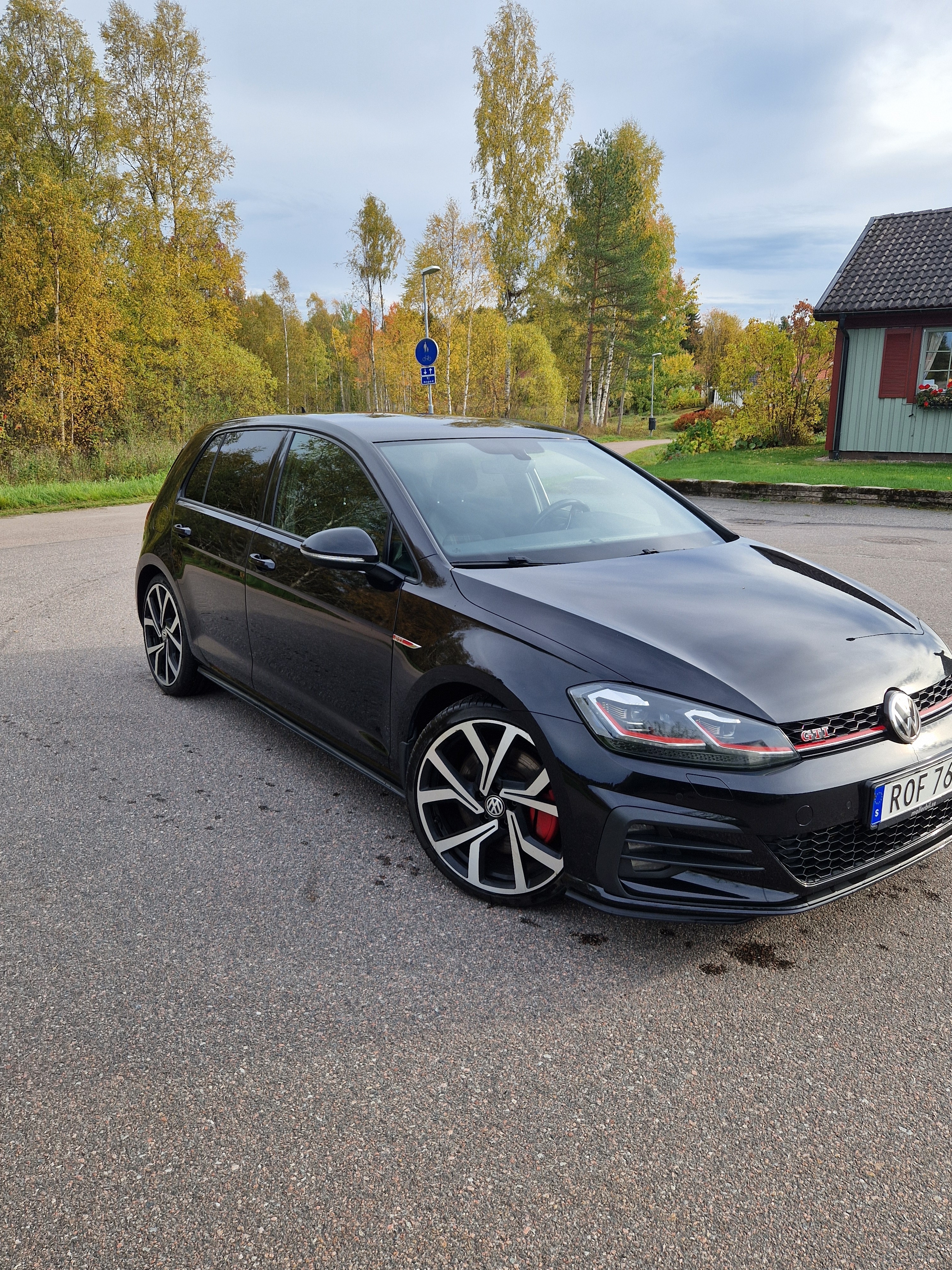 Volkswagen Golf 2018, photo 2/10