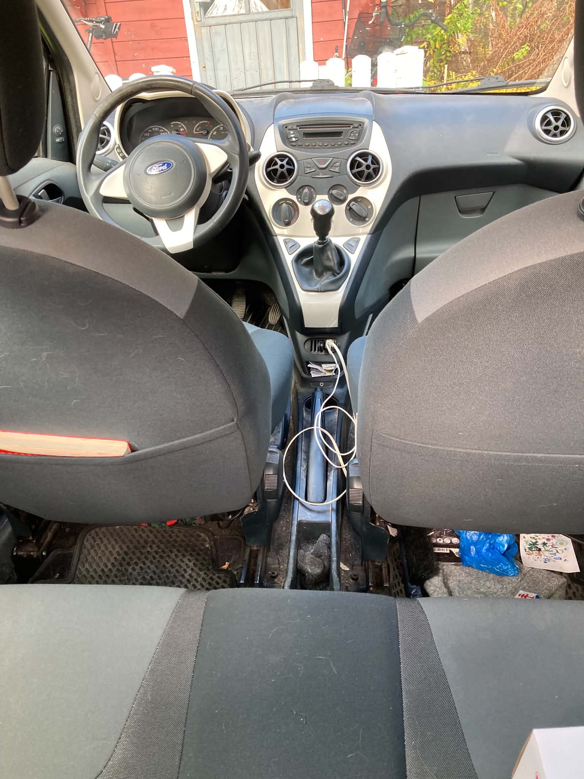 Ford Ka 1.2 Manuell 2009, bild 6/7