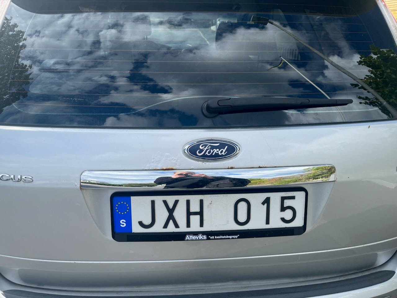 Ford Focus Kombi 1.6 TDCi Manuell 2010, kuva 2/6