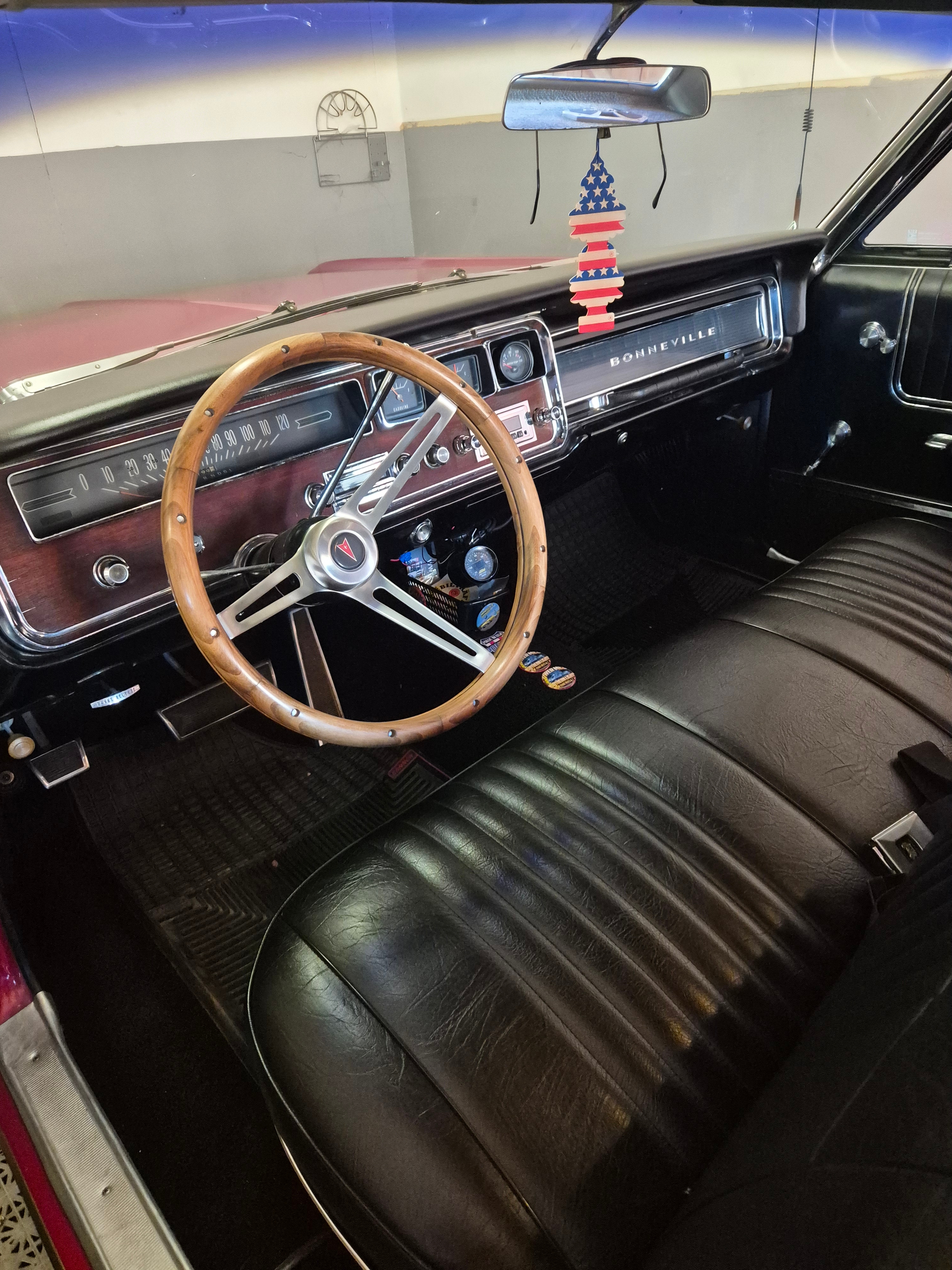Pontiac Bonneville 1966, kuva 4/4