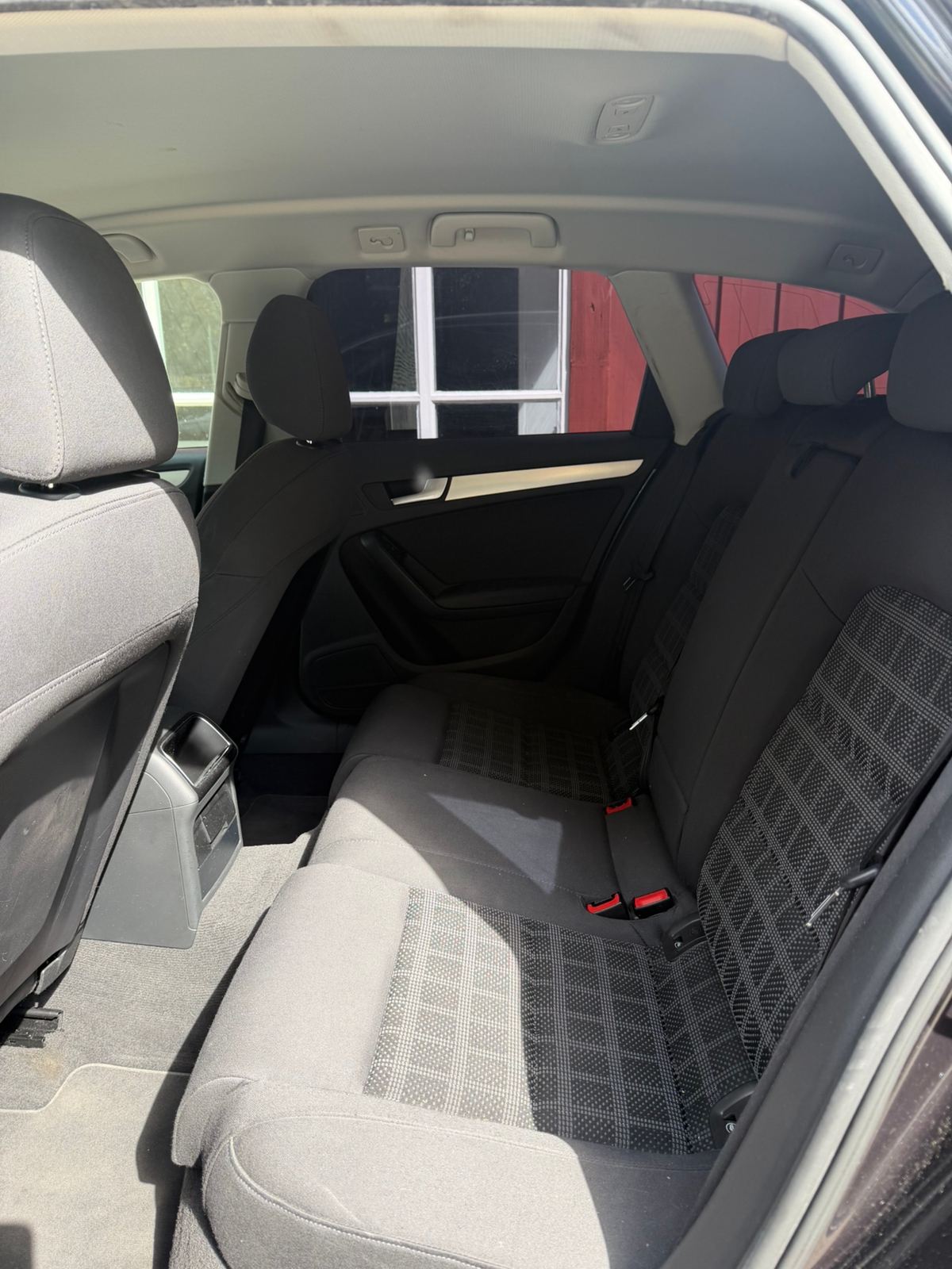 Audi A4 Avant 2.0 TDI DPF Multitronic 2010, bild 6/10