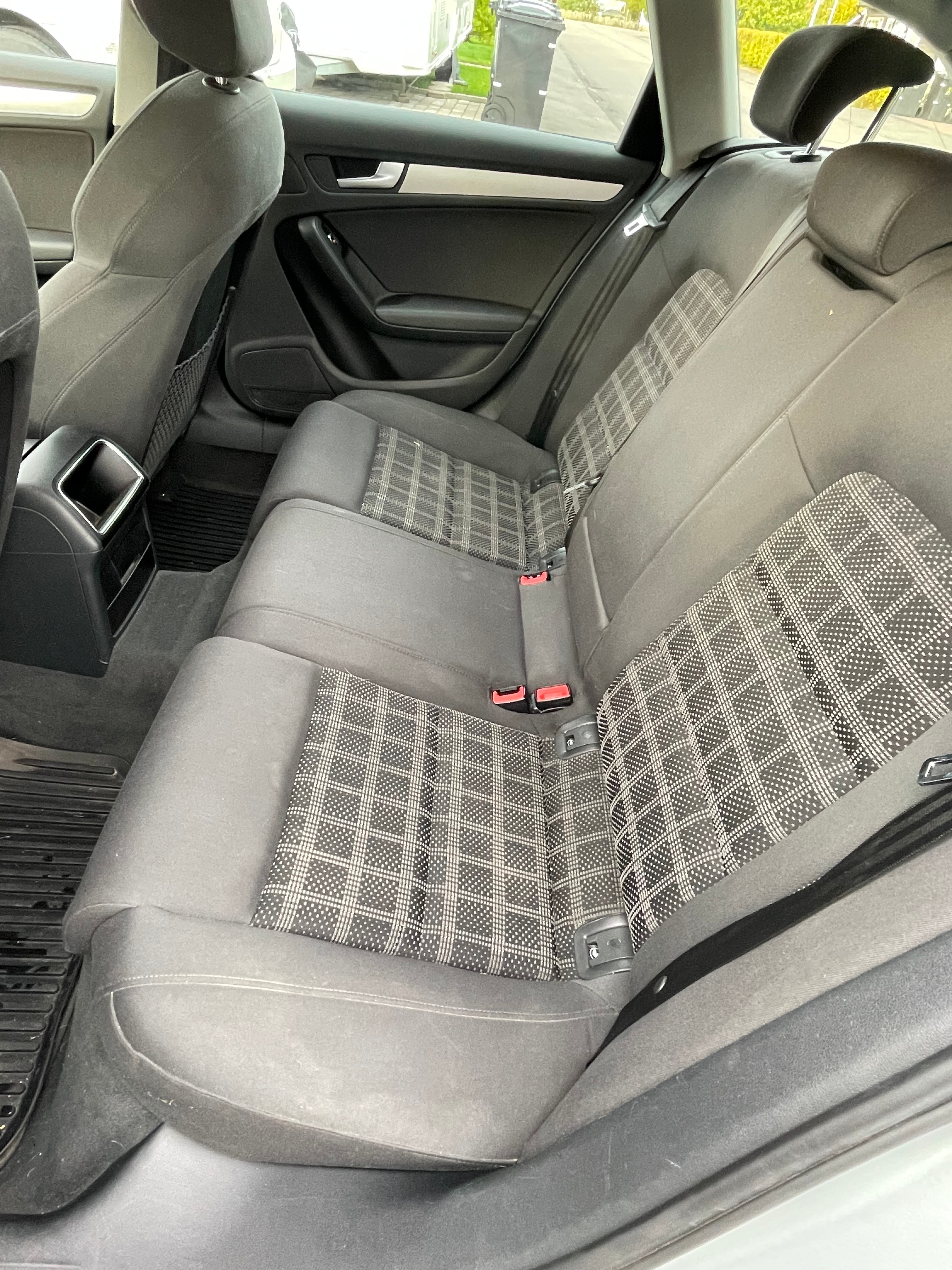 Audi A4 Avant 2.0 TDI DPF Manuell 2013, bild 7/10
