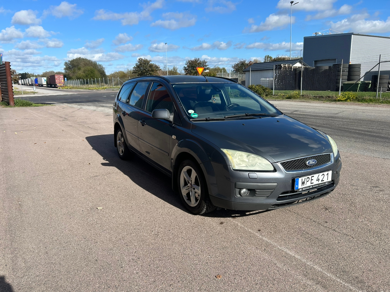 Ford Focus Kombi 2.0 Manuell 2005, kuva 2/7