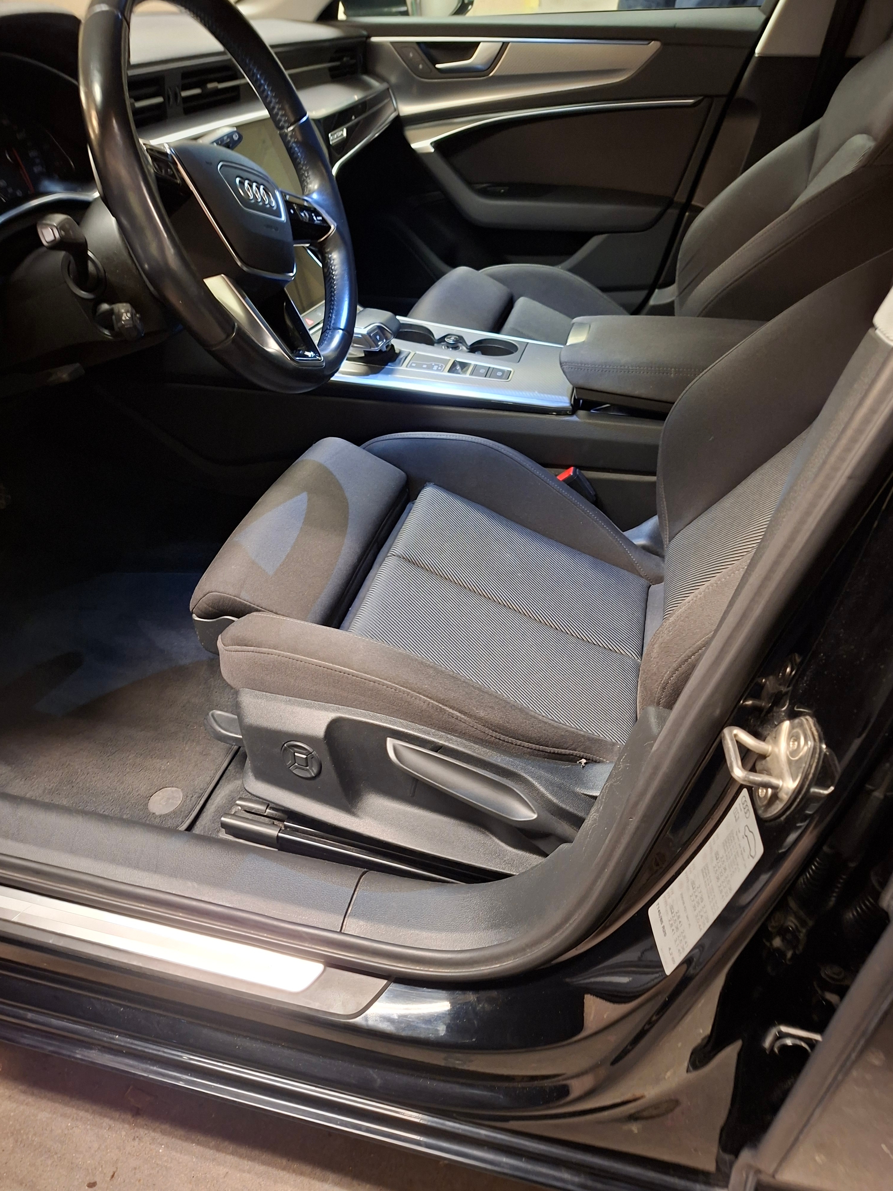 Audi A6 2020, photo 6/7
