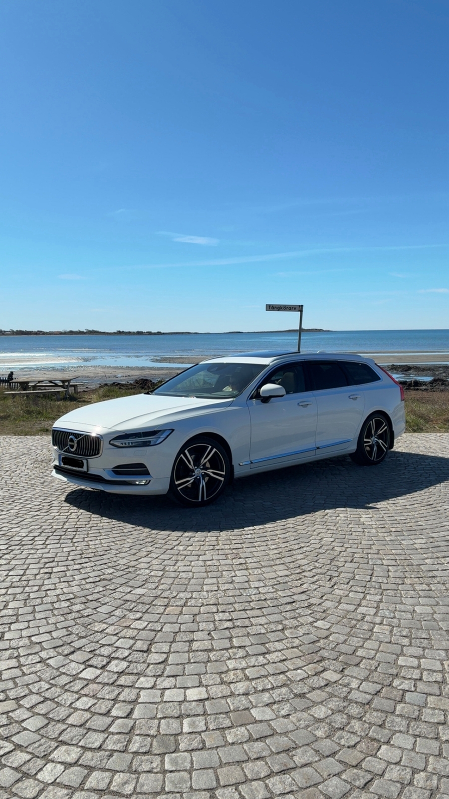 Volvo V90