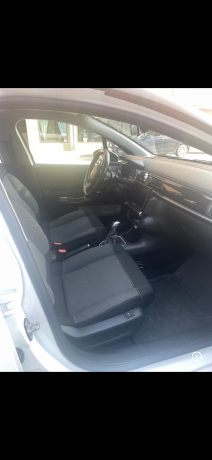 Citroen C3 1.2 PureTech 82 Manuell 2018, bild 4/7