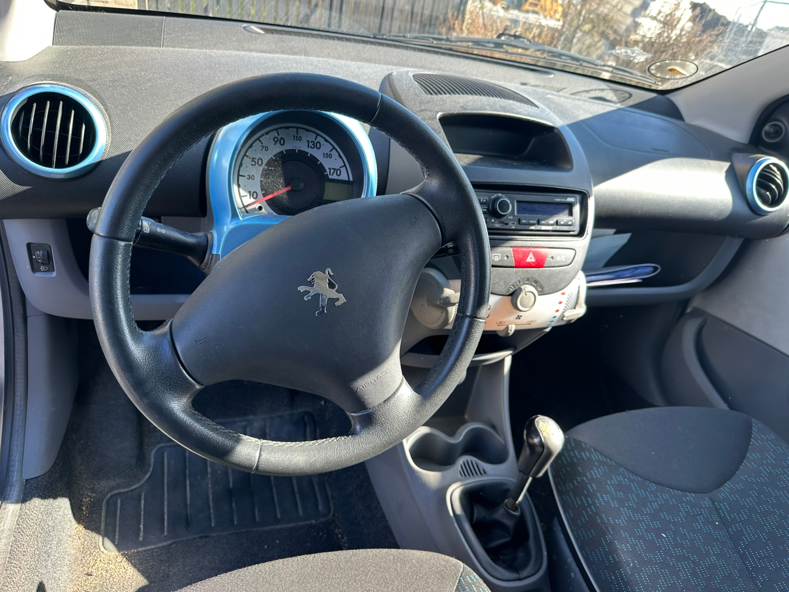 Peugeot 107 5-dörrar 1.0 Manuell 2011, kuva 5/10
