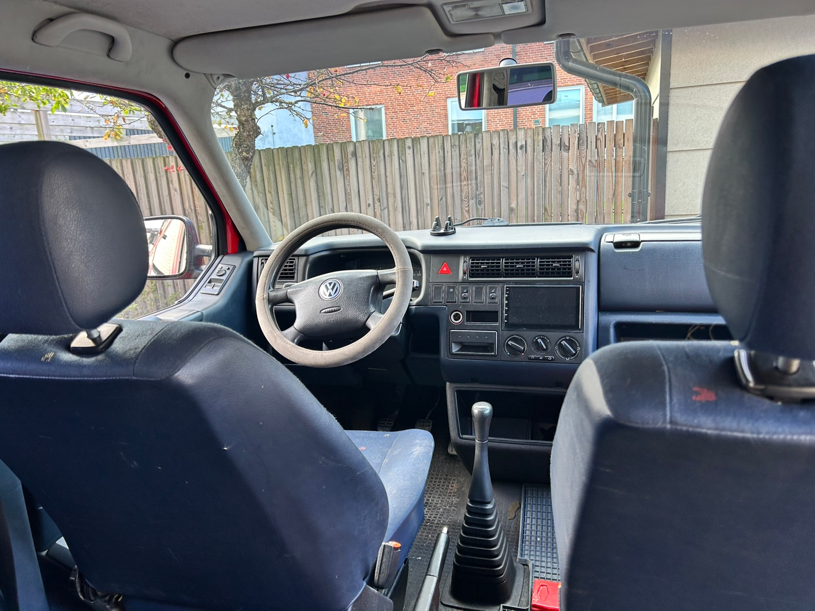 Volkswagen Caravelle 2.5 Manuell 2001, photo 5/8