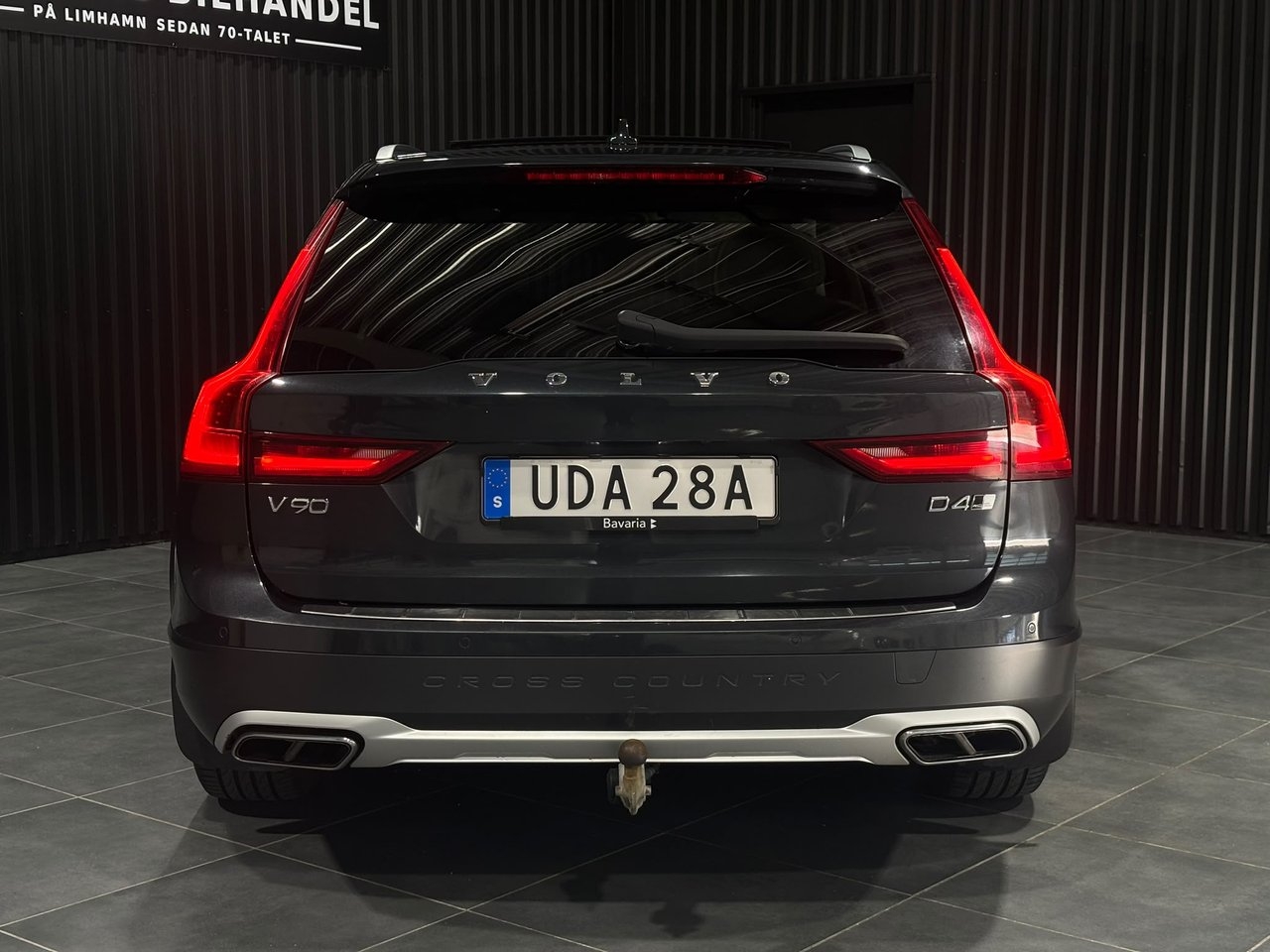 Volvo V90 Cross Country 2020, photo 5/10