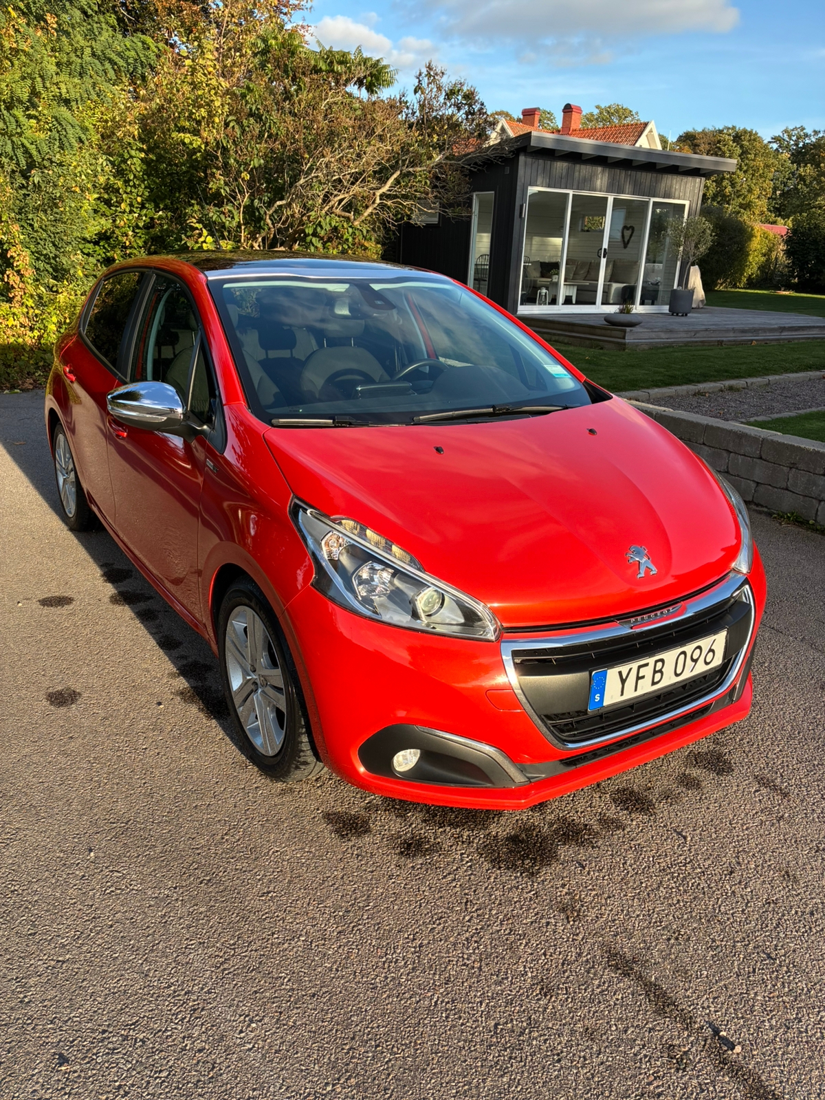 Peugeot 208 2016, kuva 3/7