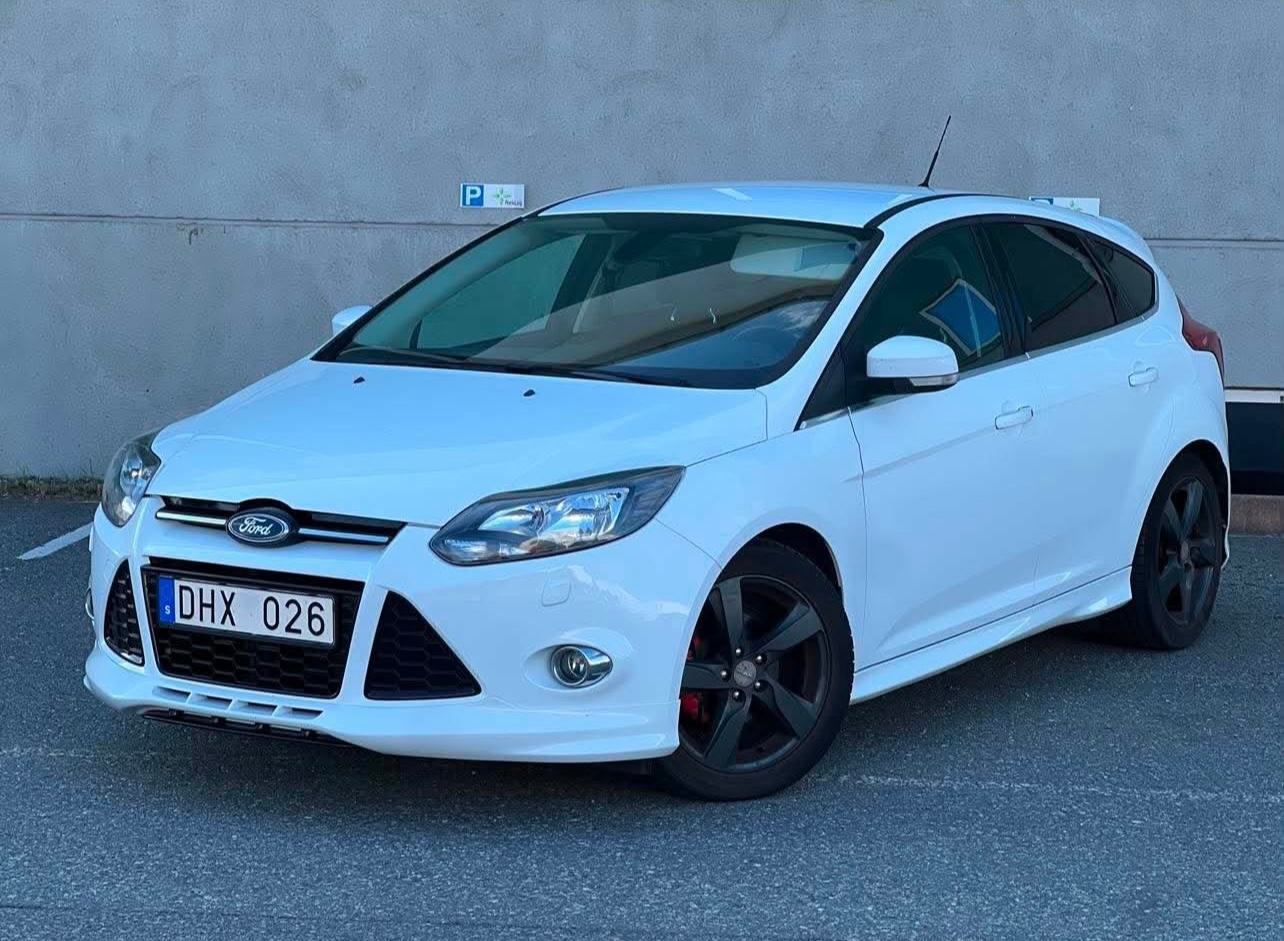Ford Focus 2013, kuva 2/10