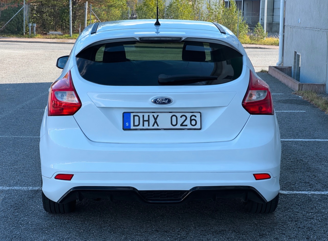 Ford Focus 2013, kuva 6/10