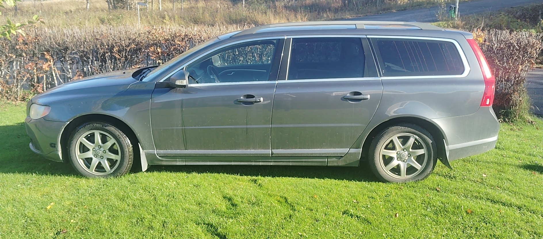 Volvo V70 2.5FT Manuell 2010, photo 2/5