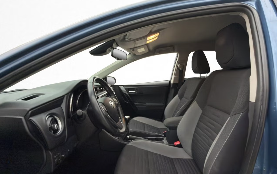 Toyota Auris 1.2 Turbo Manuell 2016, photo 3/10