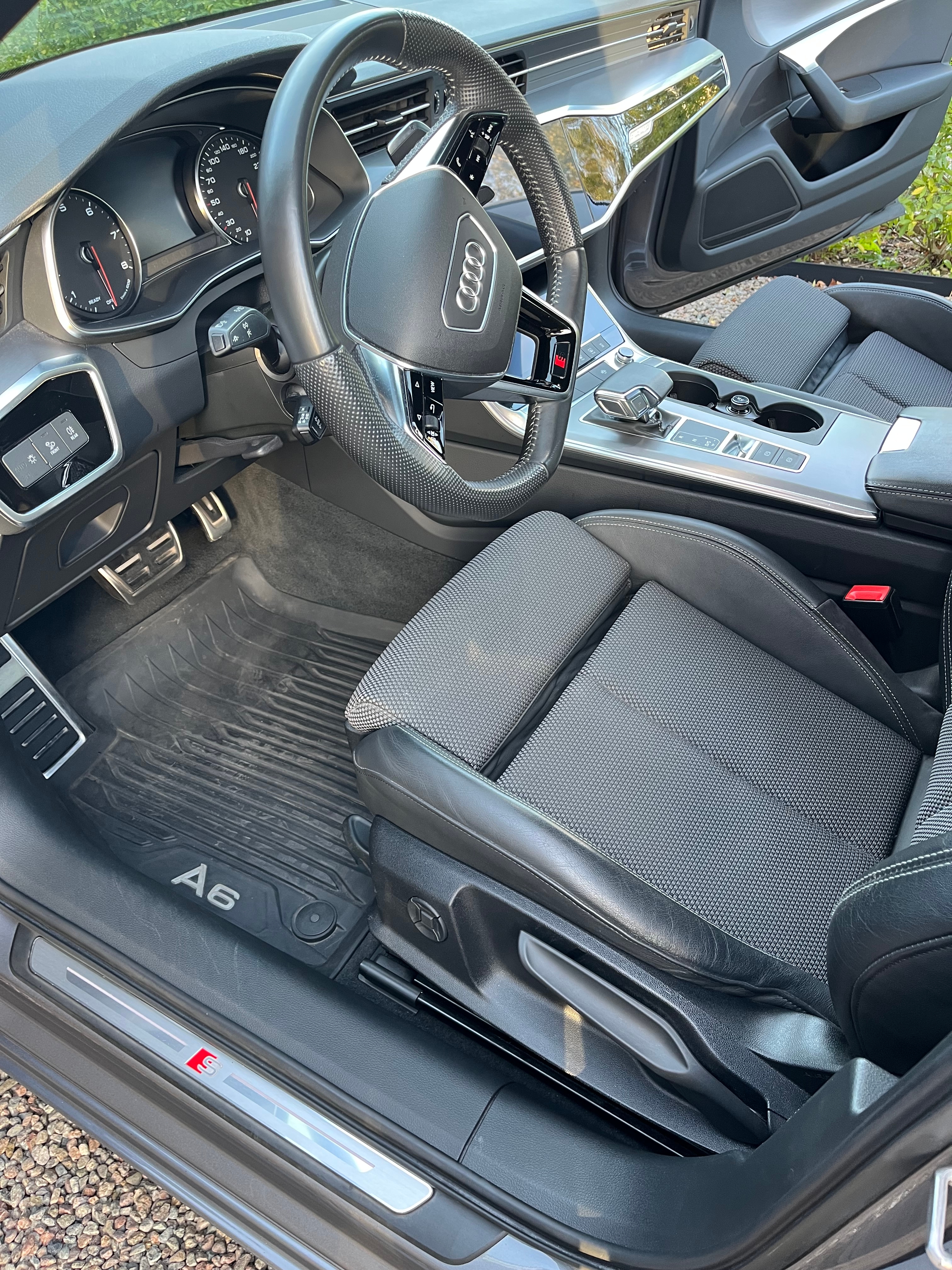 Audi A6 2020, photo 6/10