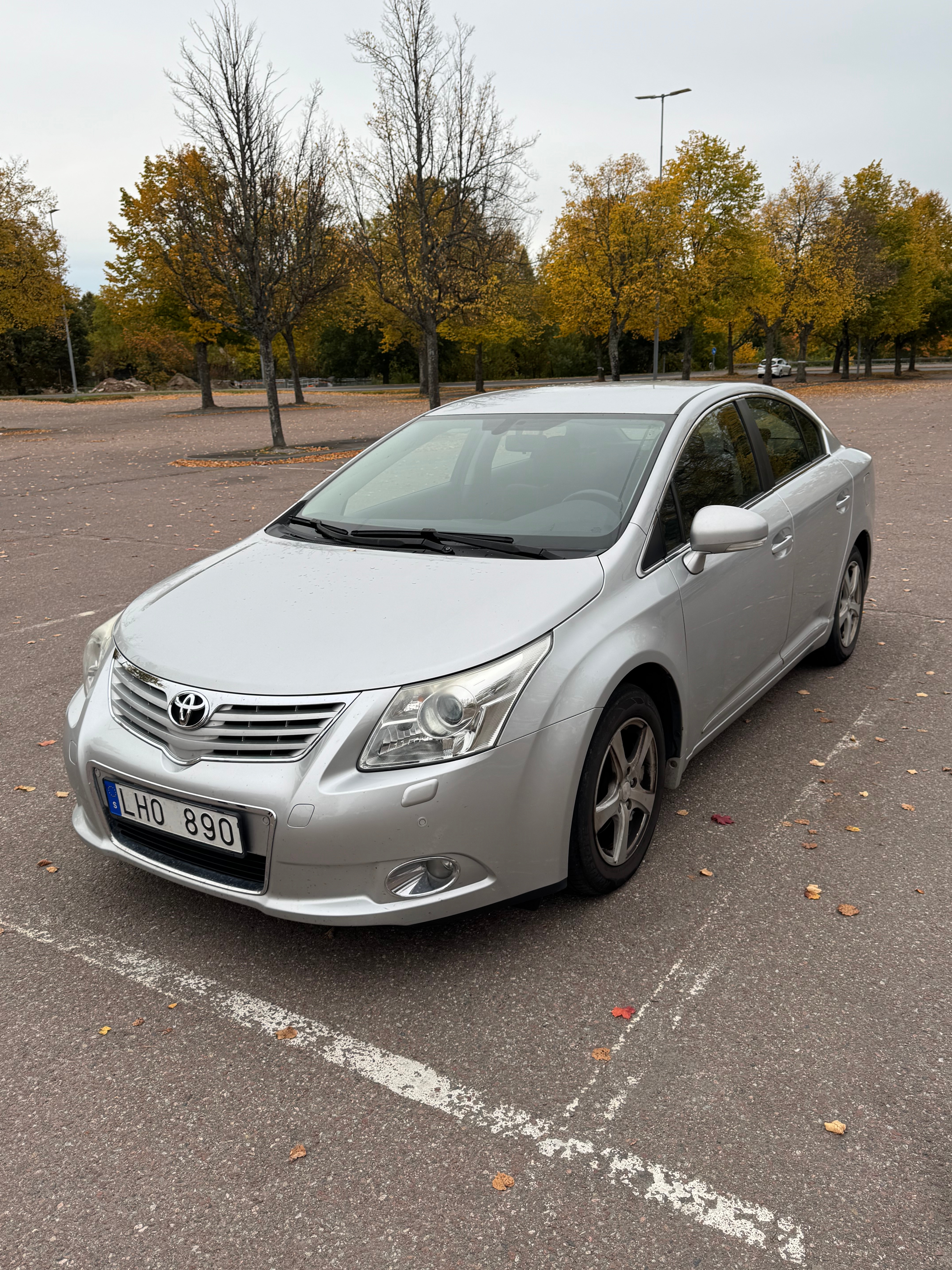 Toyota Avensis 2009, photo 2/6