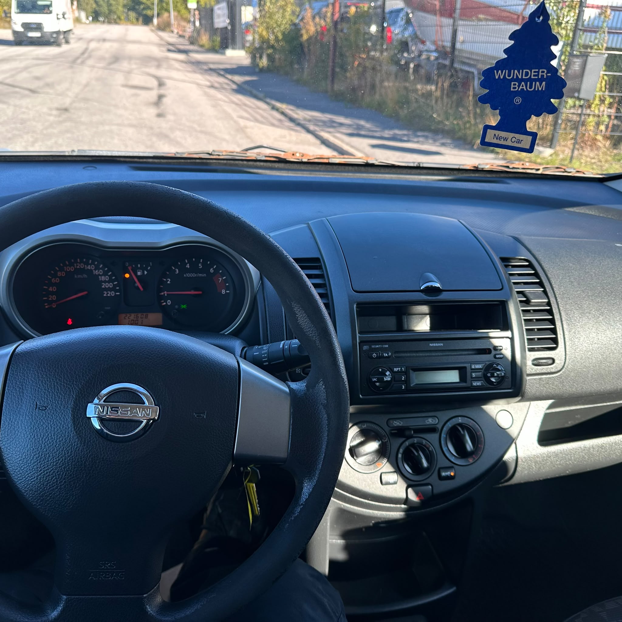 Nissan Note 1.4 Manuell 2008, bild 6/7
