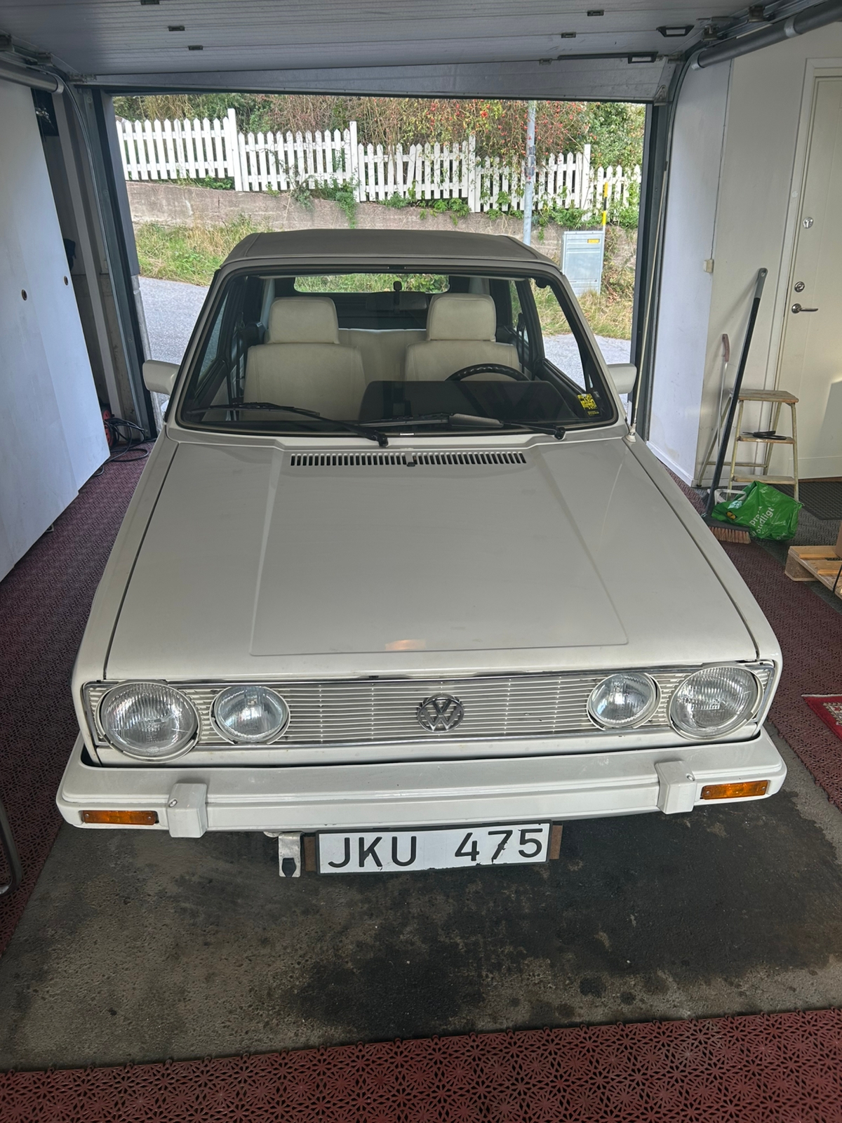 Volkswagen Golf I Cabriolet 1.8 Manuell 1987, bild 2/3