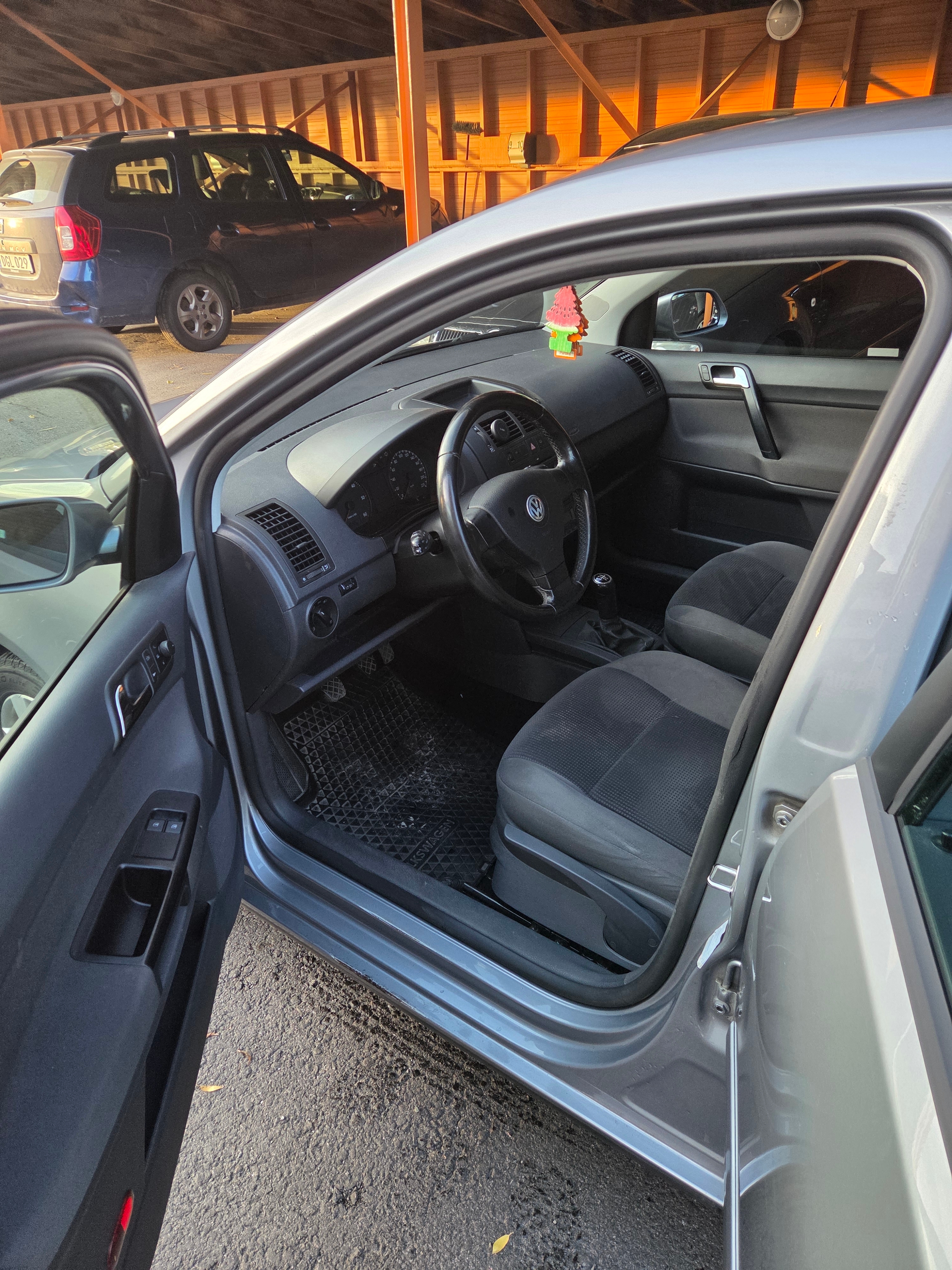 Volkswagen Polo 2008, kuva 7/10