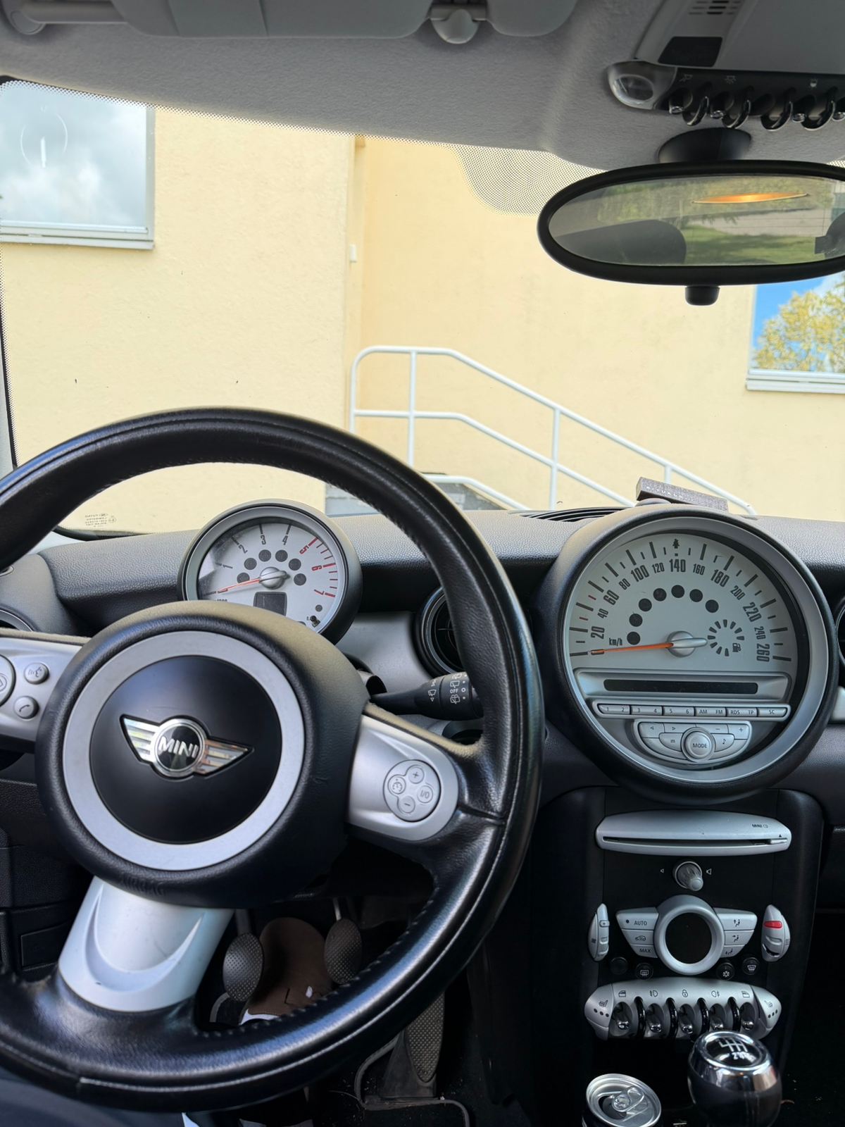 MINI Cooper D Manuell 2010, kuva 2/2