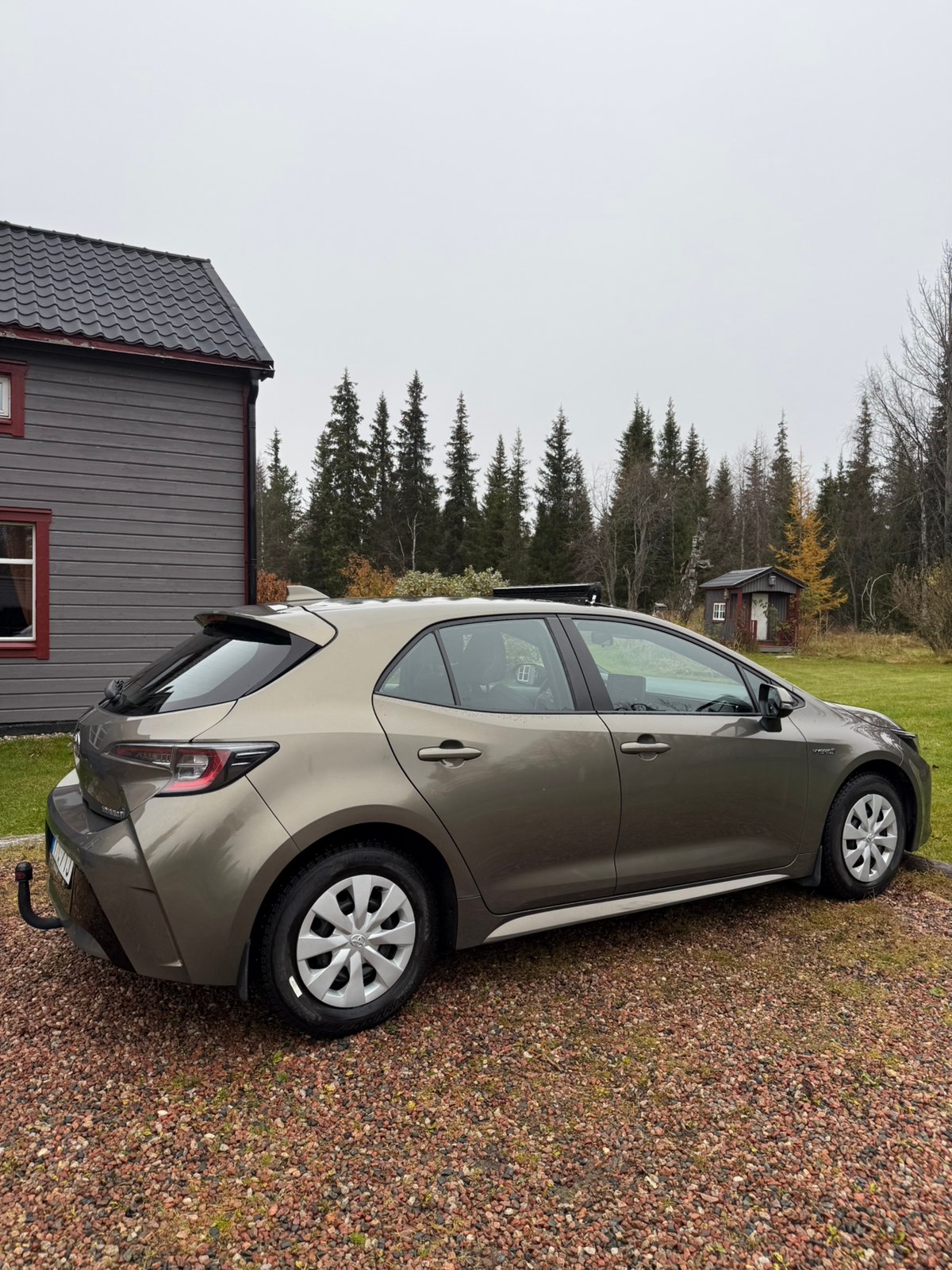 Toyota Corolla Hybrid e-CVT 2022, bild 5/10