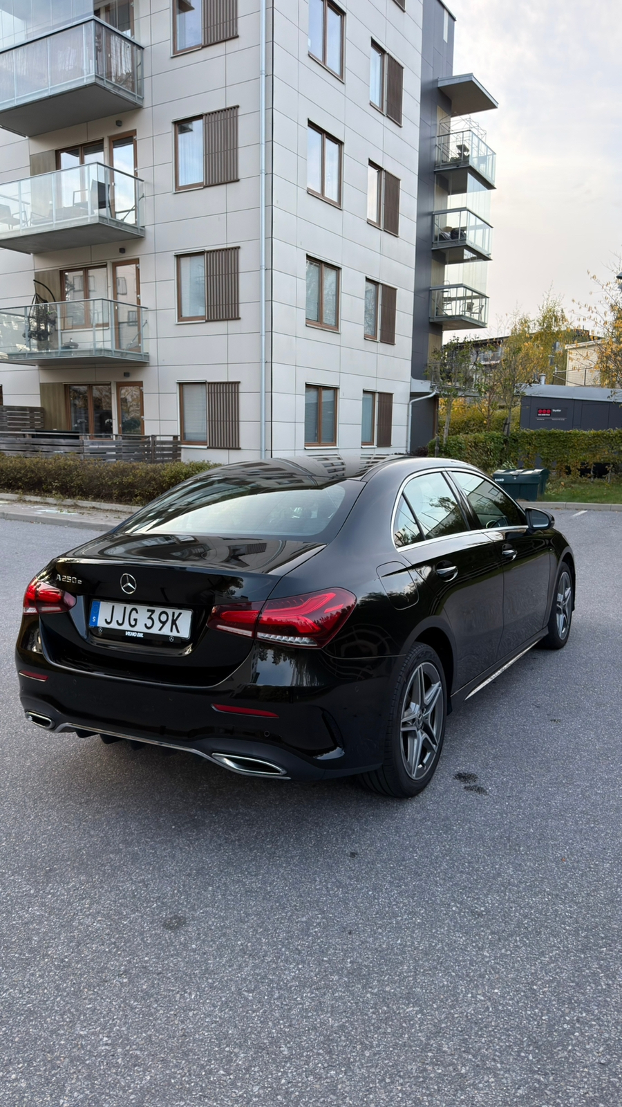 Mercedes-Benz A 250 e Sedan 8G-DCT 2021, photo 4/10