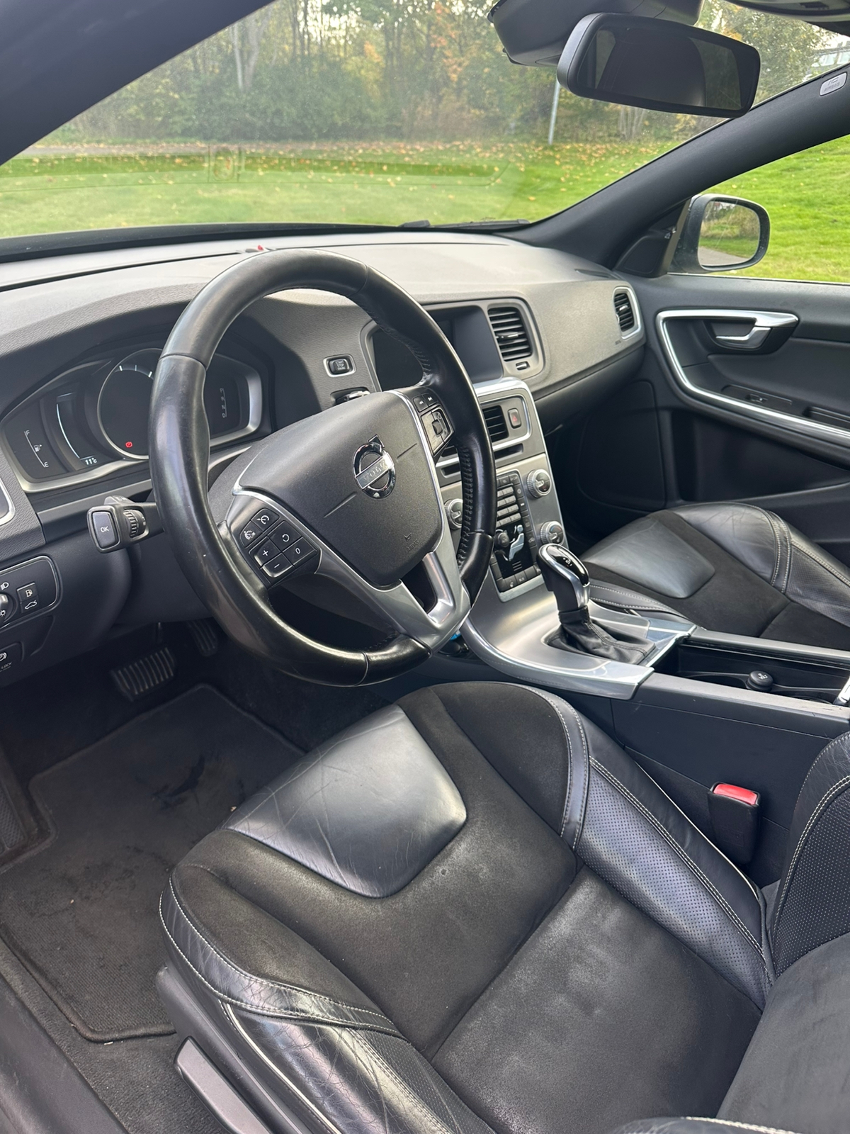 Volvo V60 D4 AWD Geartronic 2015, photo 7/9