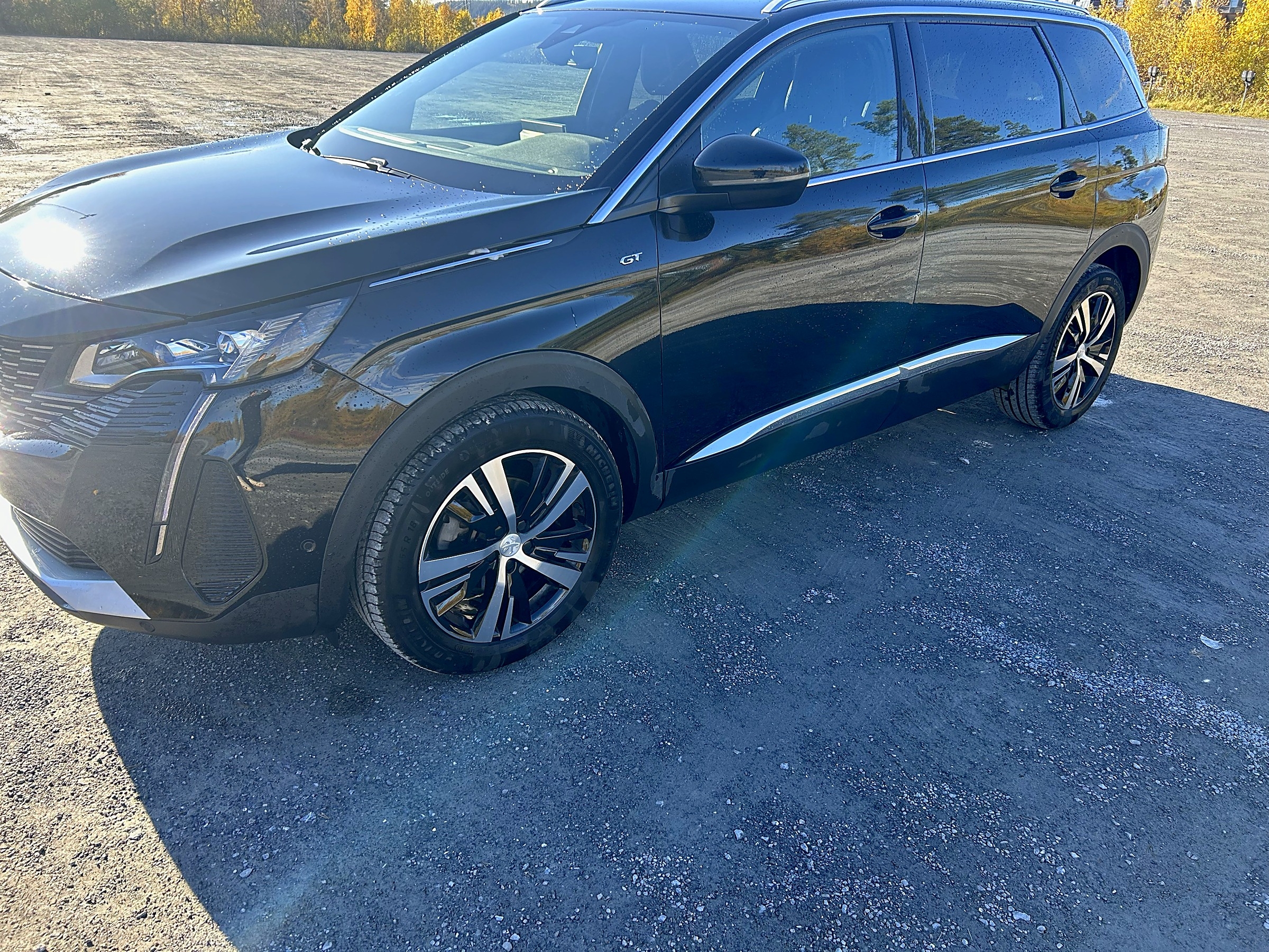 Peugeot 5008 1.2 PureTech 130 EAT 2024, photo 3/10