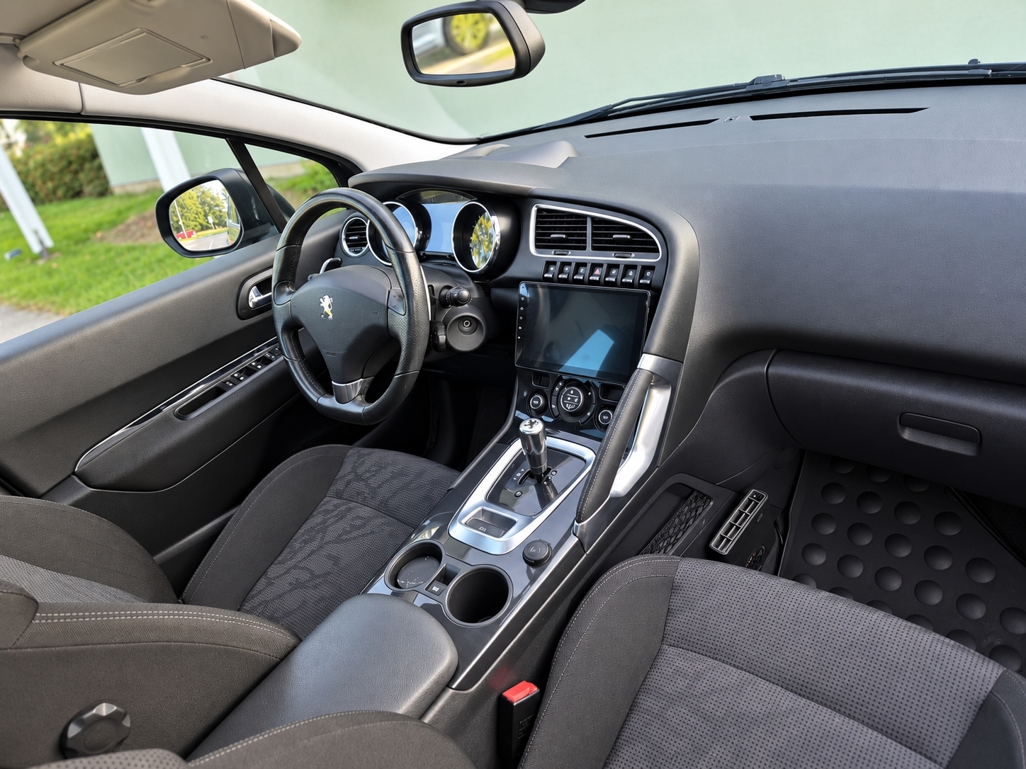 Peugeot 3008 1.6 HDi FAP EGS 2010, photo 7/7