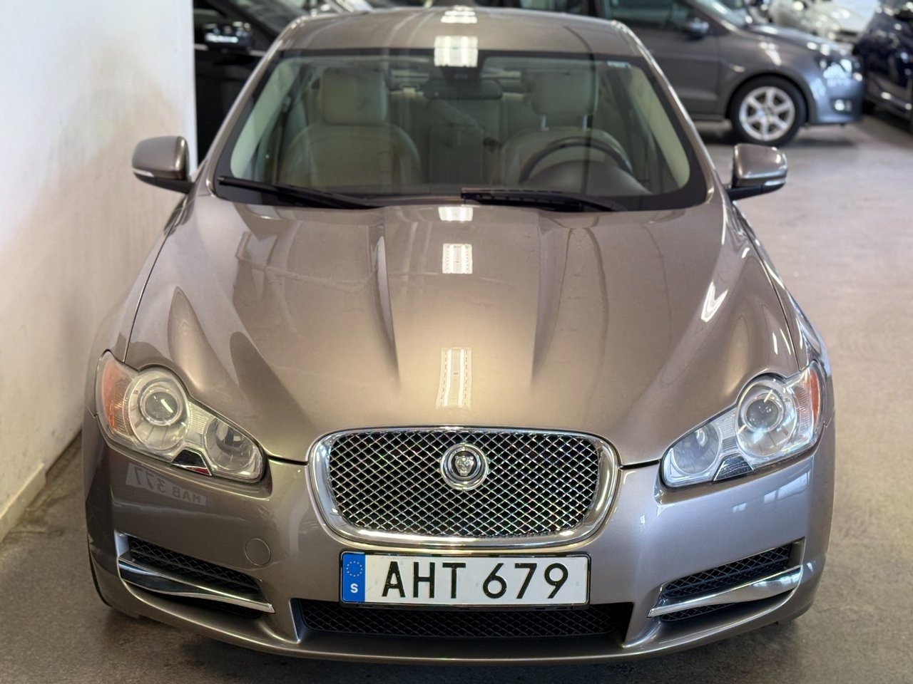 Jaguar XF 3.0 V6 Euro 5 2010, photo 5/10