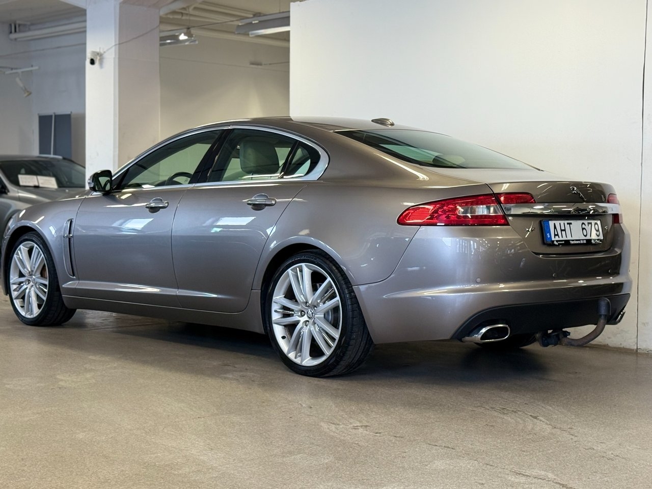 Jaguar XF 3.0 V6 Euro 5 2010, photo 7/10