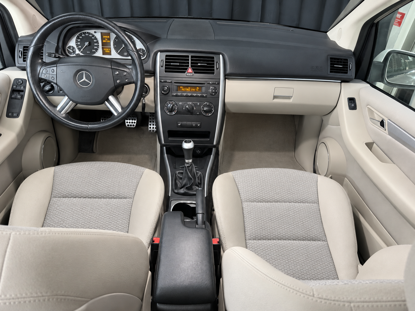 Mercedes-Benz B 180 Manuell 2010, kuva 6/7