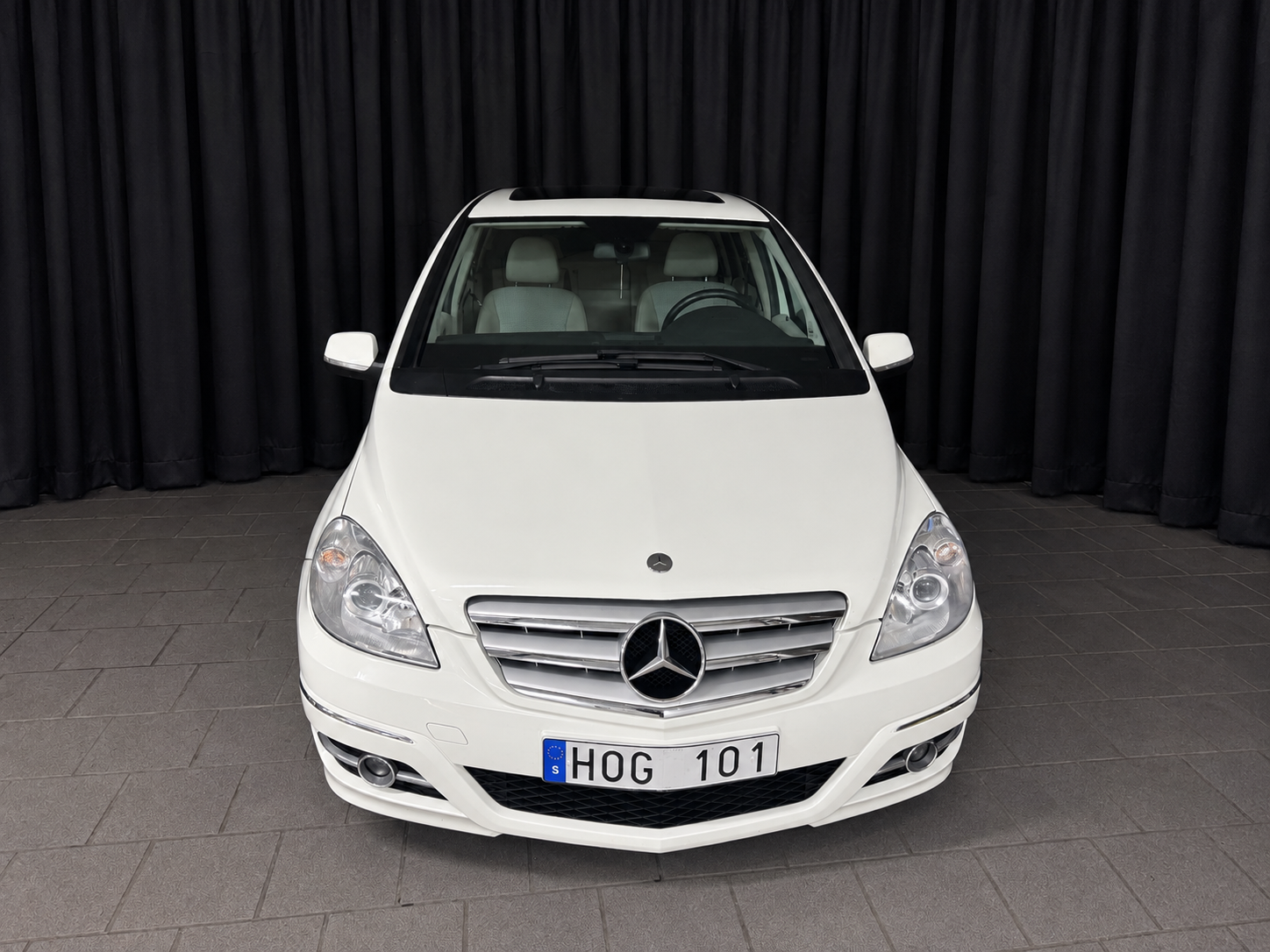 Mercedes-Benz B 180 Manuell 2010, kuva 3/7