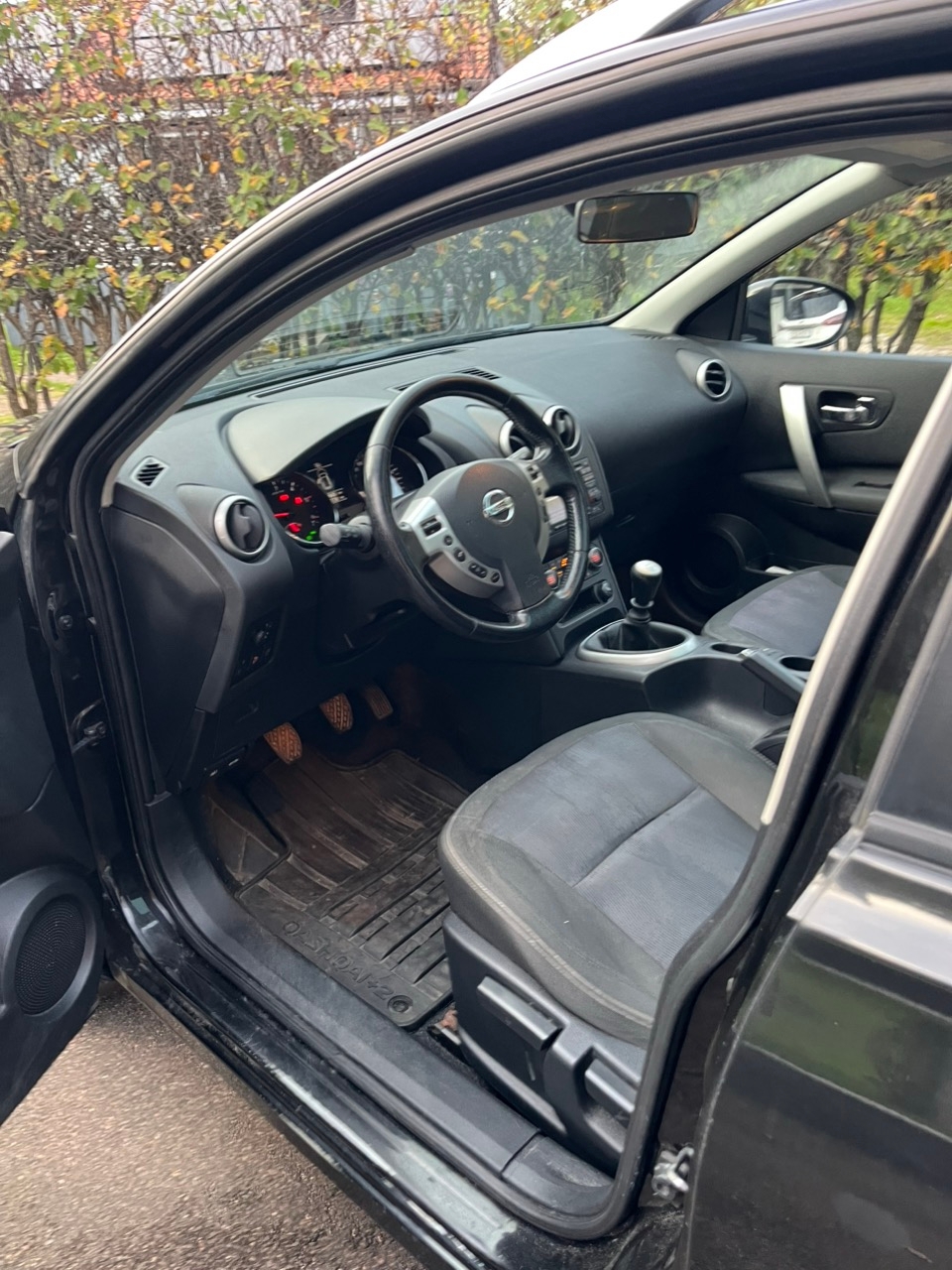 Nissan Qashqai+2 1.6 dCi Manuell 2013, kuva 3/4
