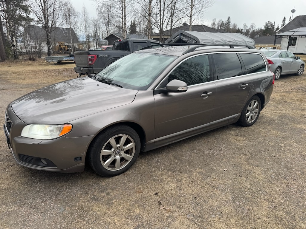 Volvo V70 1.6 D DRIVe Manuell 2011, photo 2/2