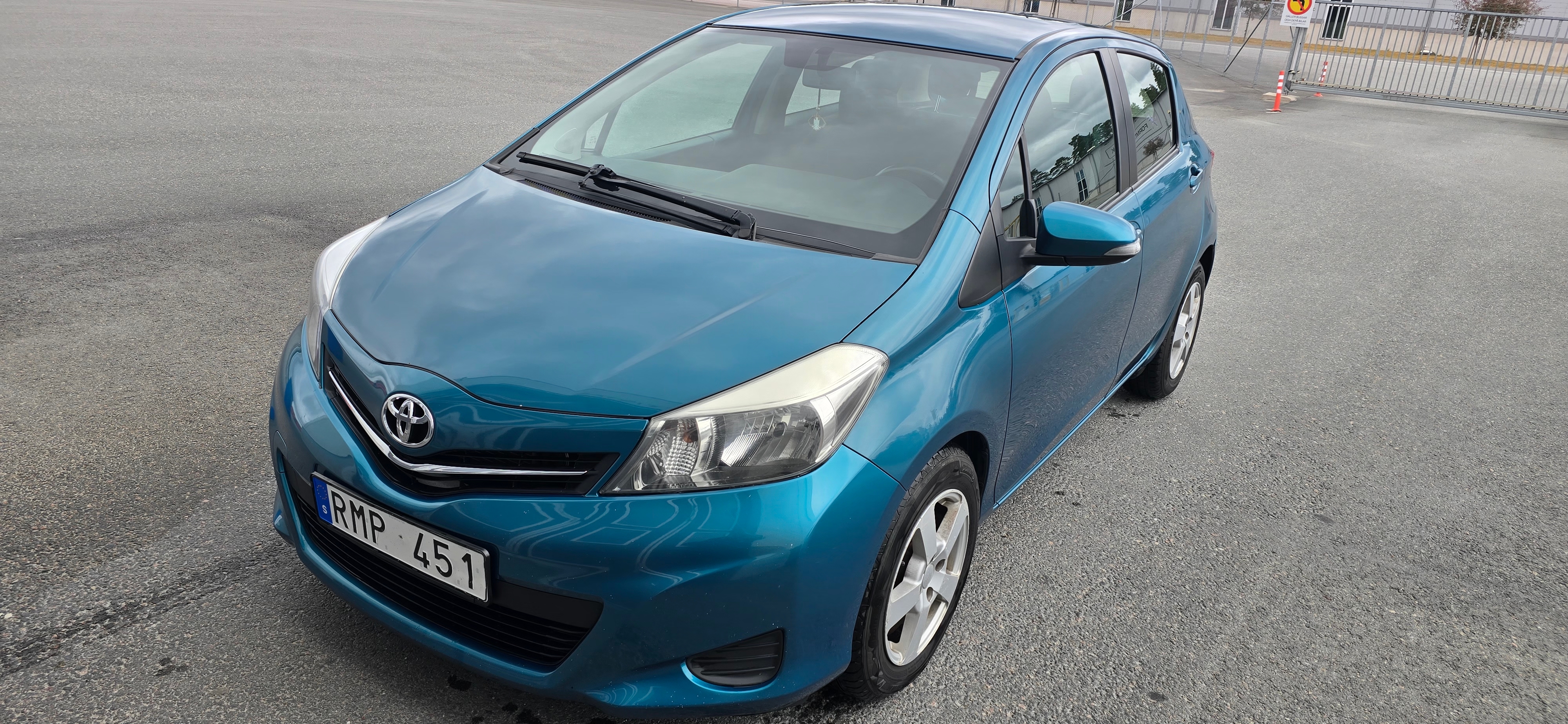Toyota Yaris 5-dörrar 1.4 D-4D MultiMode 2011, photo 4/4