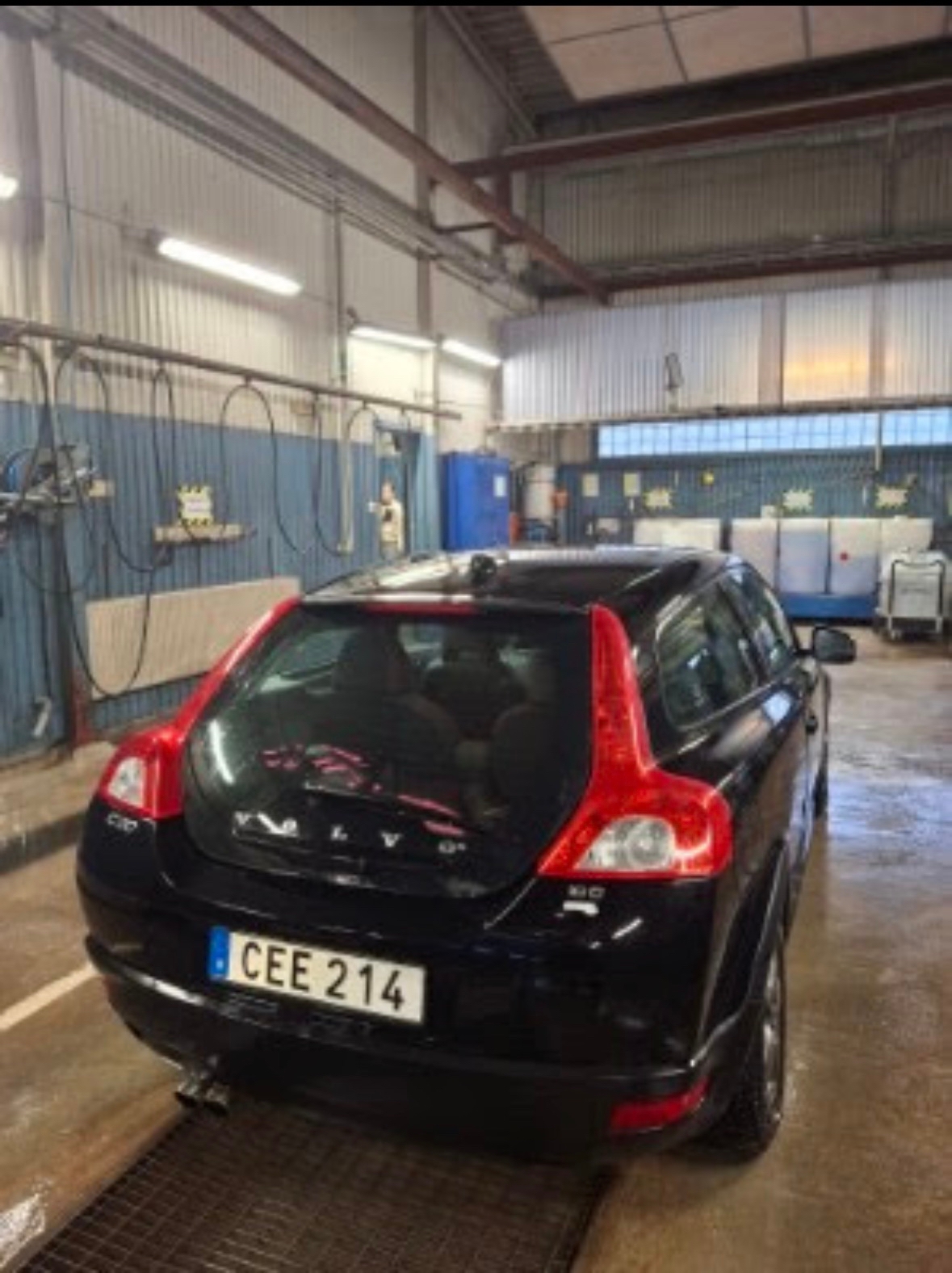 Volvo C30 1.6 D DRIVe Manuell 2010, bild 2/6