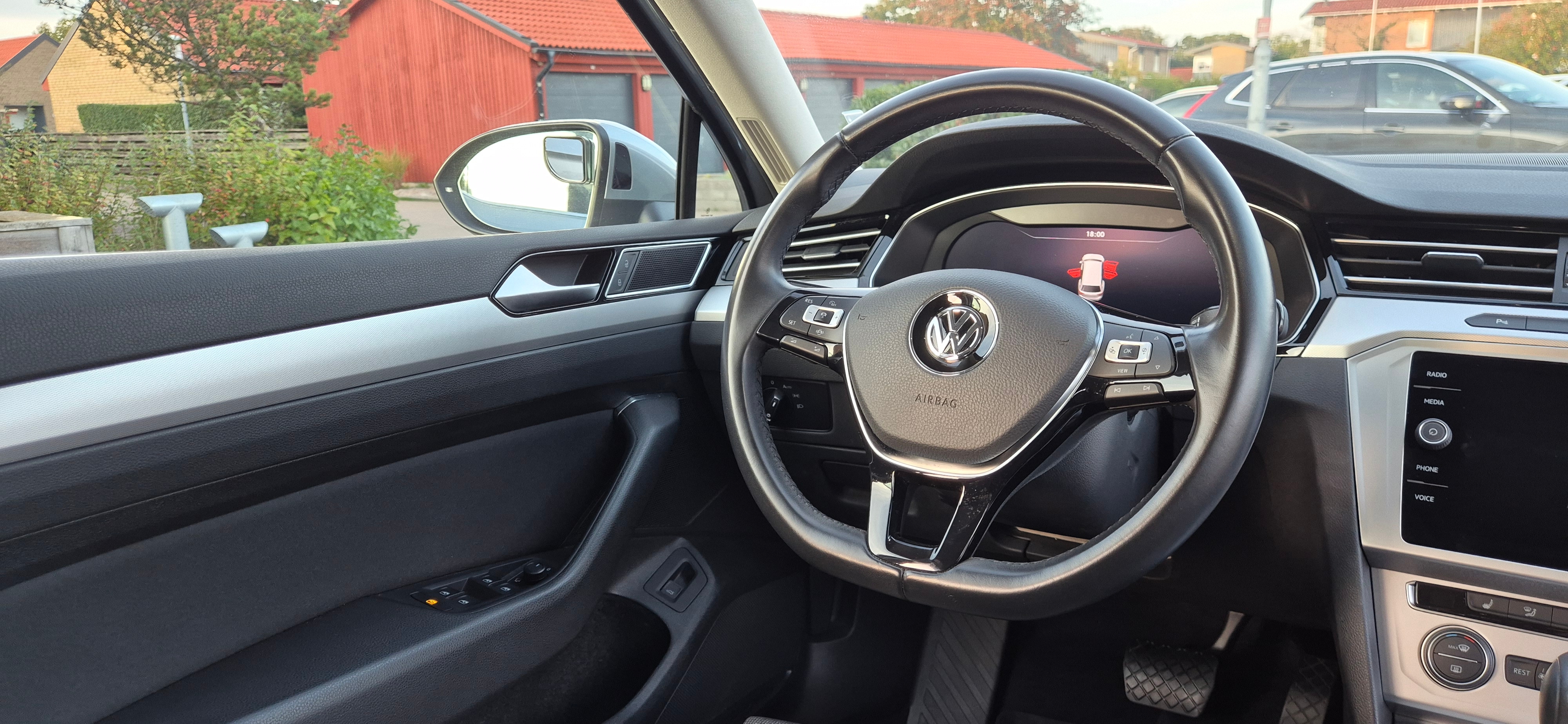 Volkswagen Passat 2019, bild 5/10