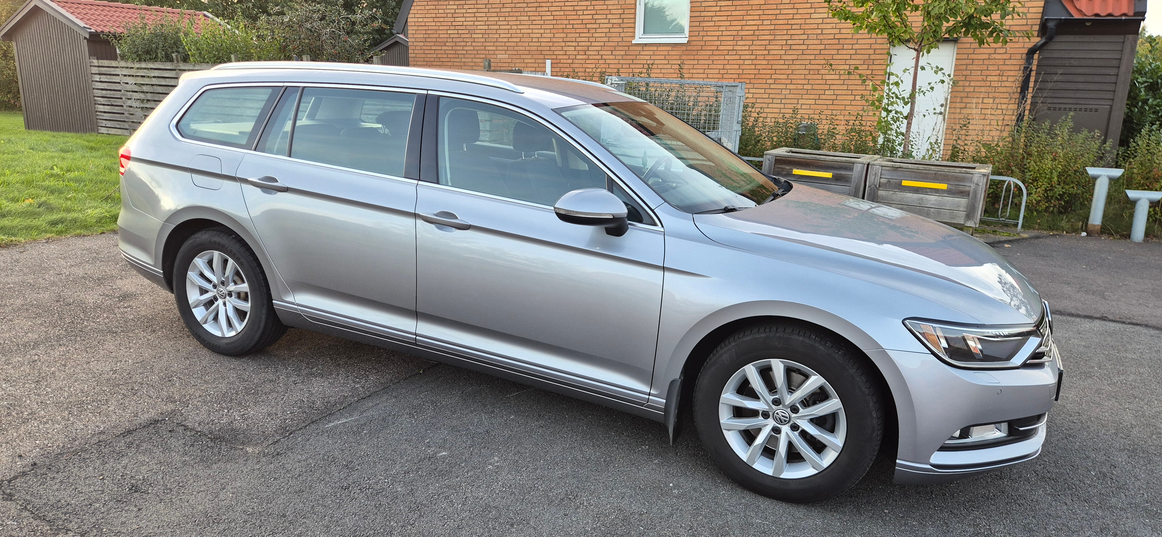 Volkswagen Passat 2019, bild 3/10