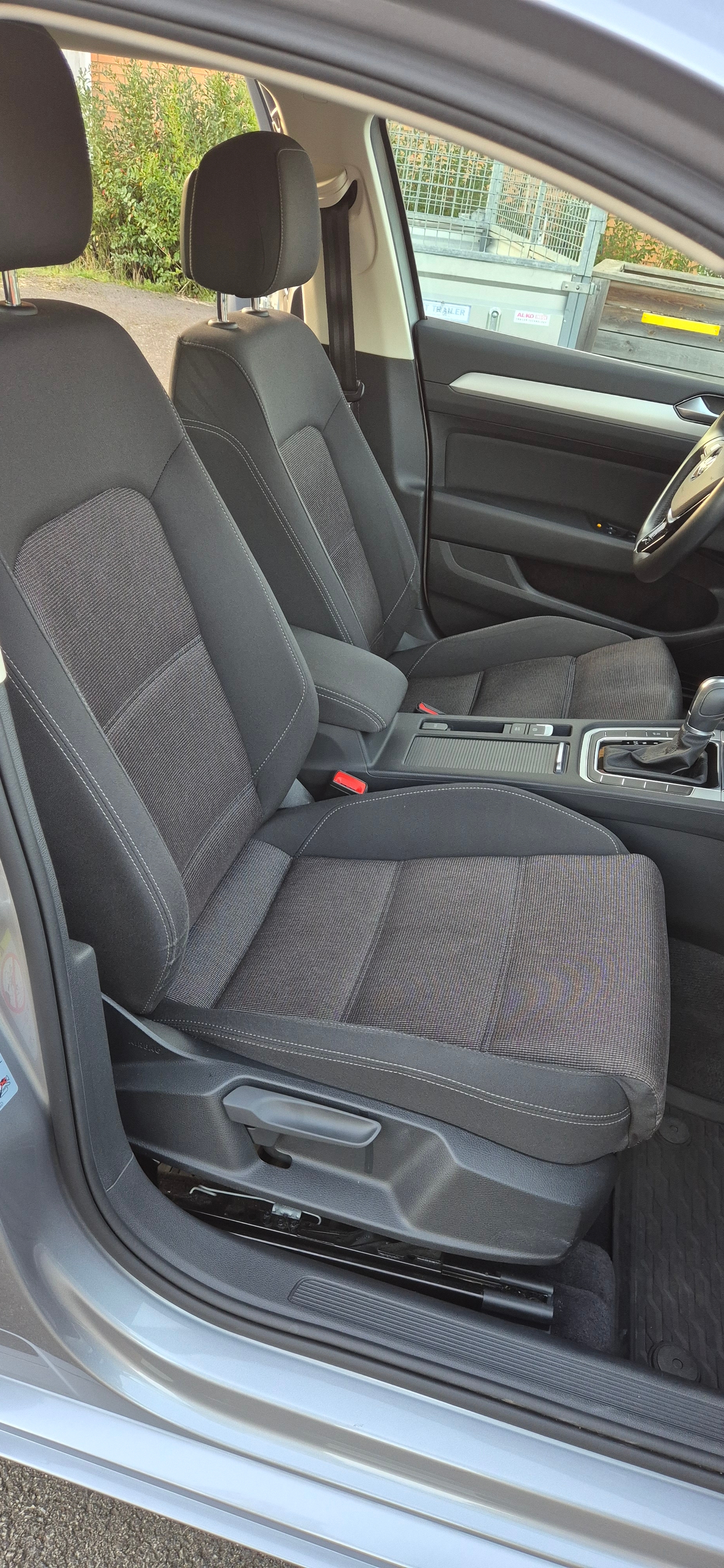 Volkswagen Passat 2019, bild 7/10