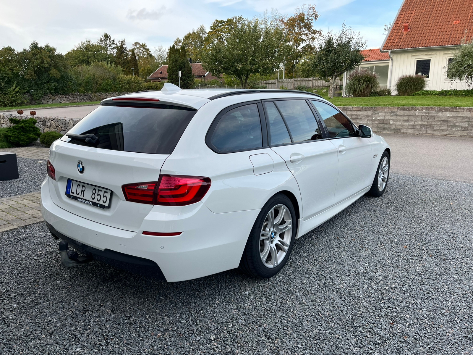 BMW 530 d Touring Steptronic 2011, photo 4/7