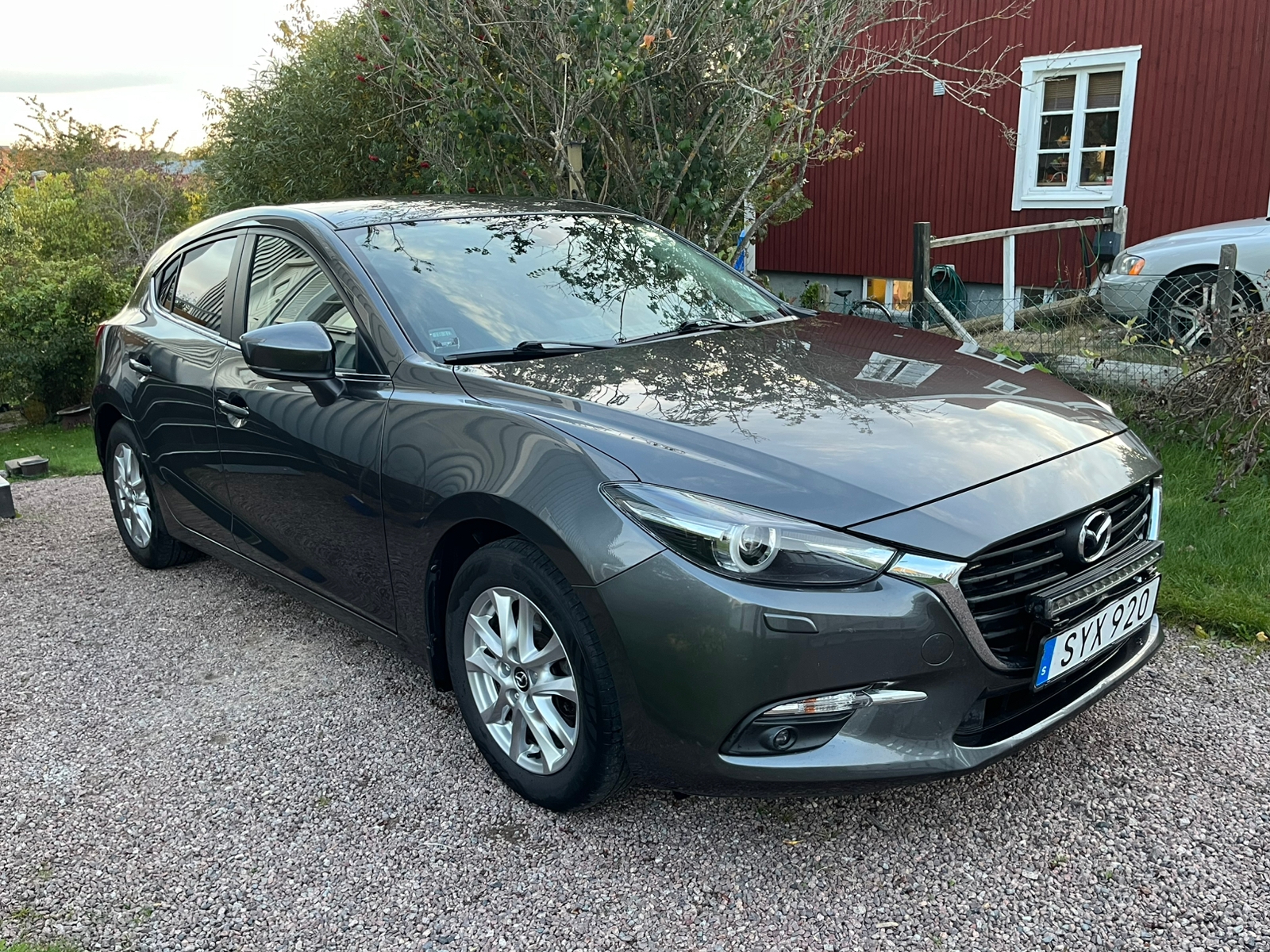 Mazda 3 Sport 2.0 SKYACTIV-G Automatisk 2018, bild 2/5