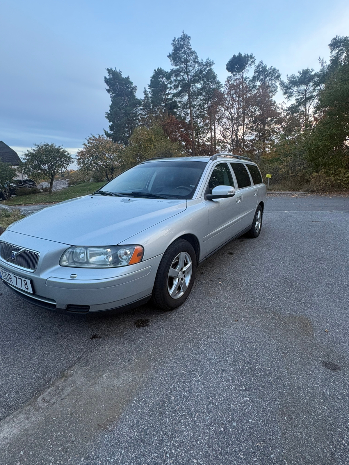 Volvo V70 2.4 Automatisk 2007, bild 2/9